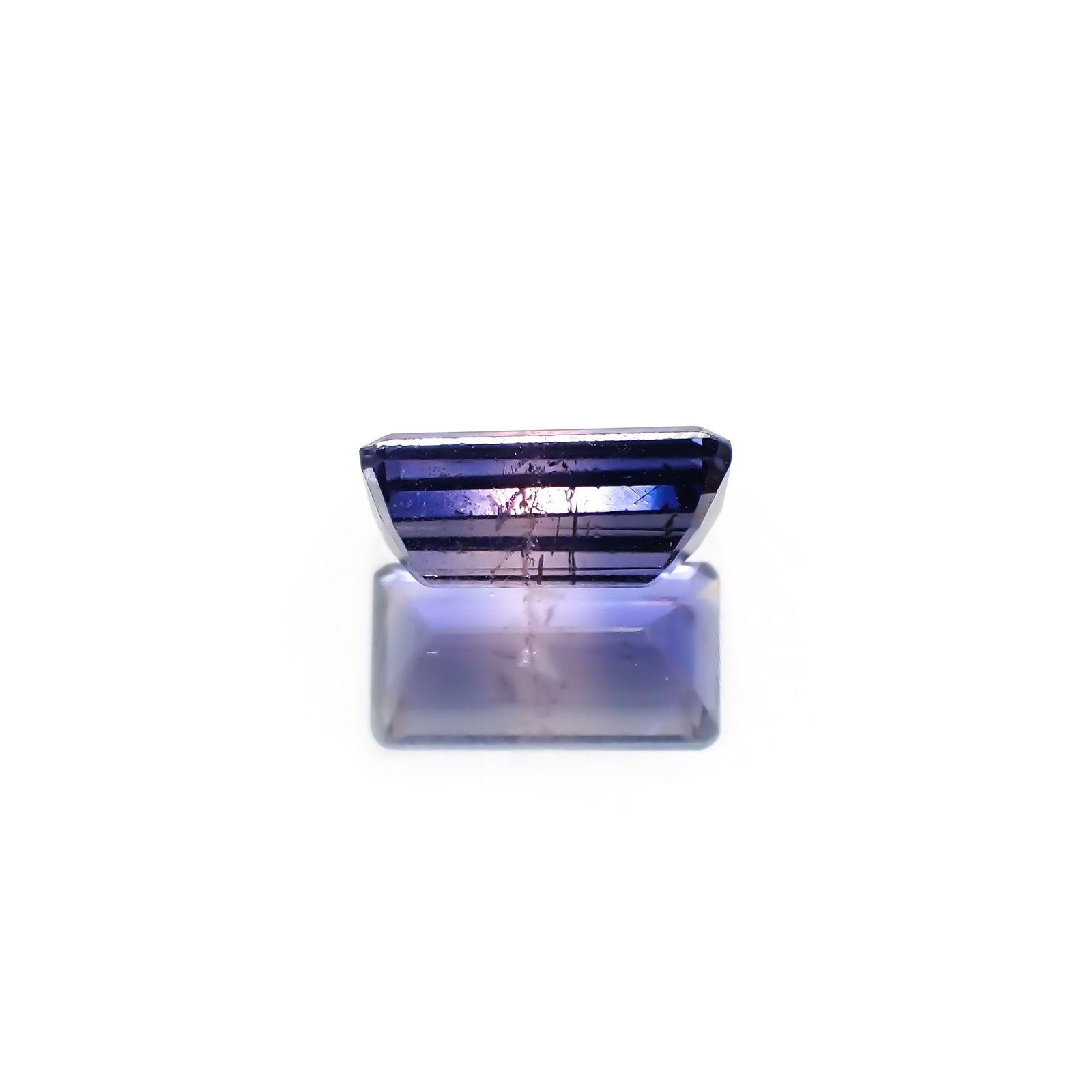 バイカラーサファイア(宝石名バイカラー・サファイア)マダガスカル産 識別済 1.41ct / 8.1x4.4mm前後 [220717079]