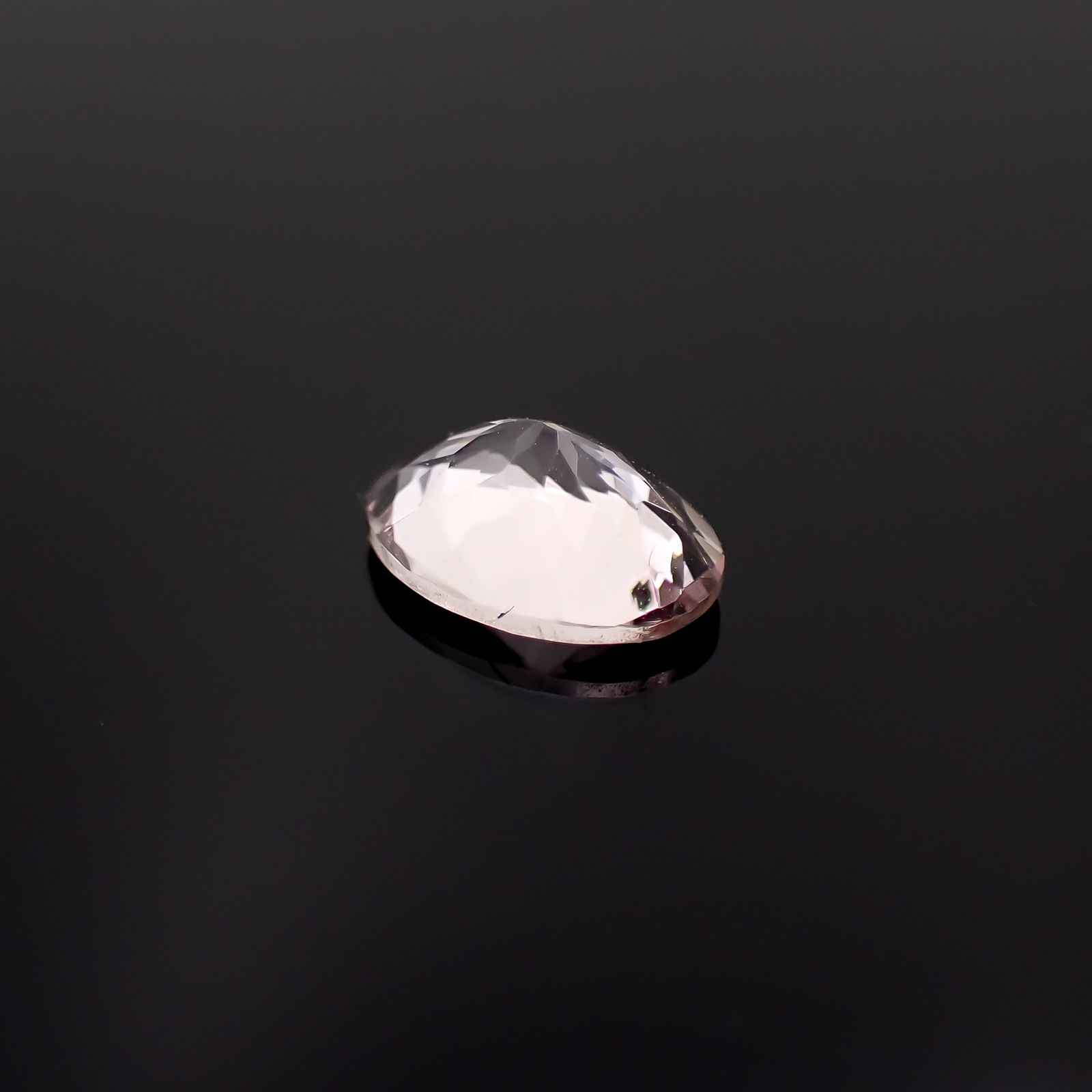 モルガナイト ブラジル産 0.64ct[230421789]7.1x5.1mm前後