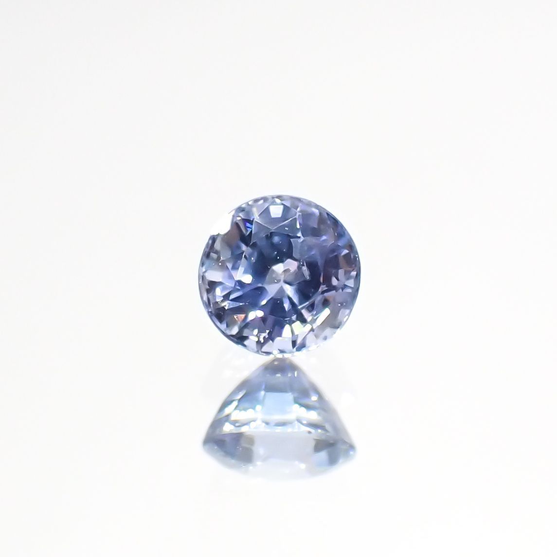 アイスブルーサファイア(宝石名サファイア)スリランカ/マダガスカル産 0.34ct 識別済[220515967]3.9x3.8mm前後