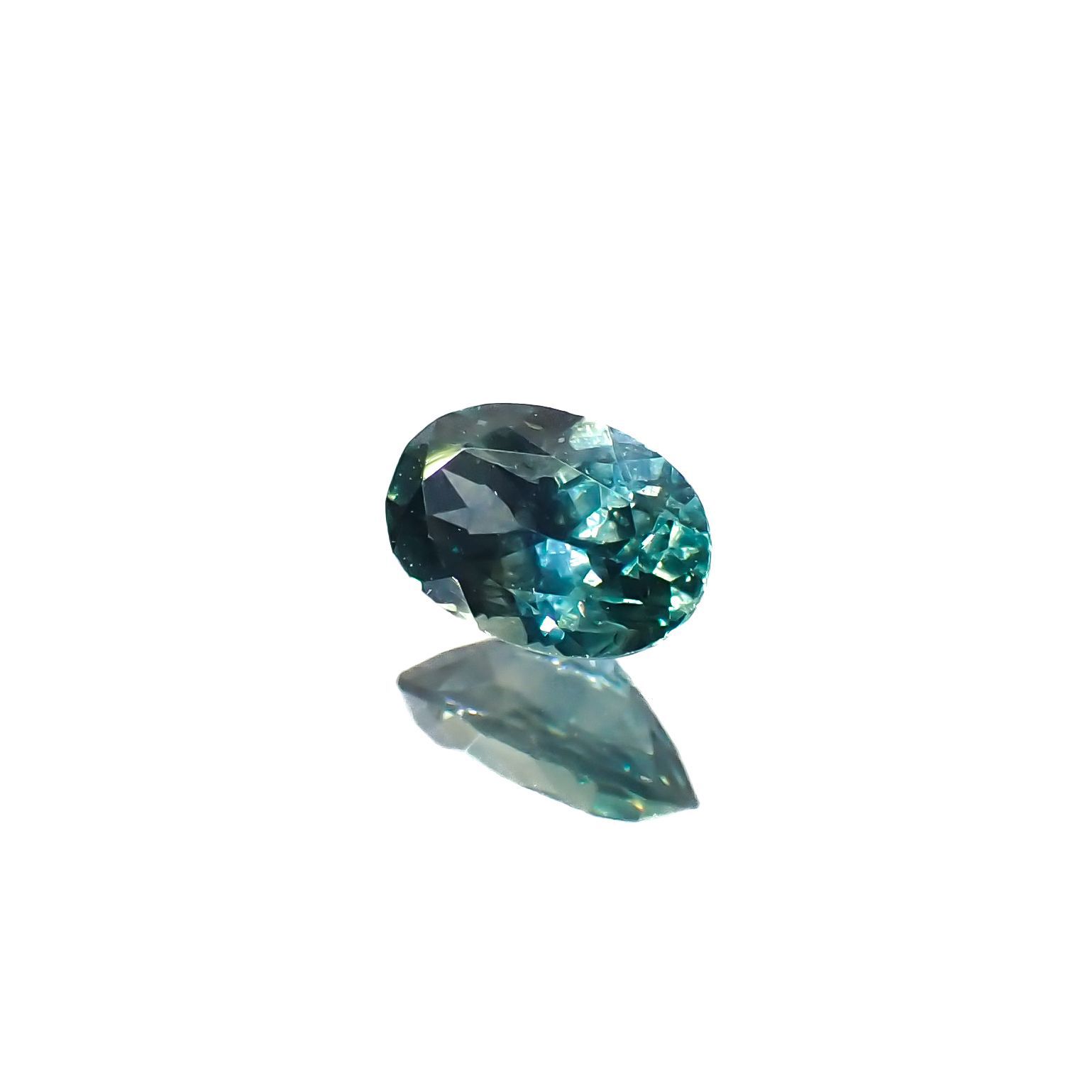 モンタナサファイア(宝石名サファイア)アメリカ・モンタナ州産 0.48ct 識別済[220616651]5.8x3.8mm前後
