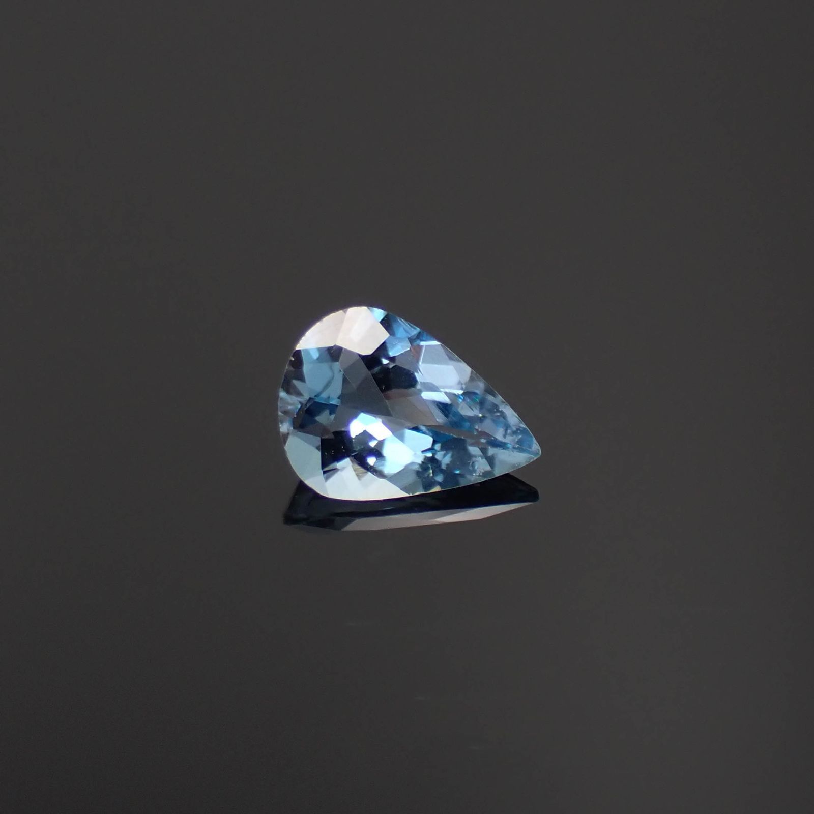 サンタマリアアクアマリン ブラジル産 0.44ct[230320964]6.8x4.8mm前後