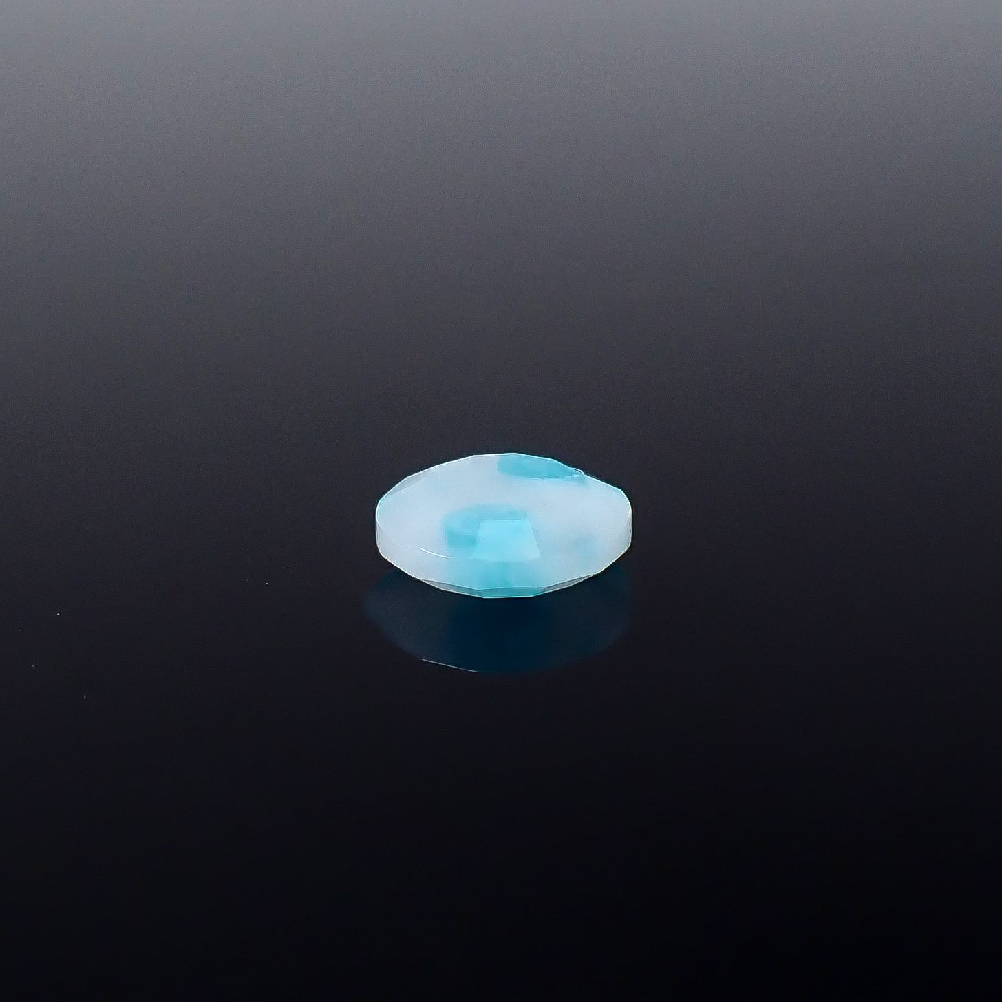 ◇リバーシブル◇パライバトルマリンインクォーツ ブラジル産 1.01ct / 7.1x7.1mm前後 [251231447]