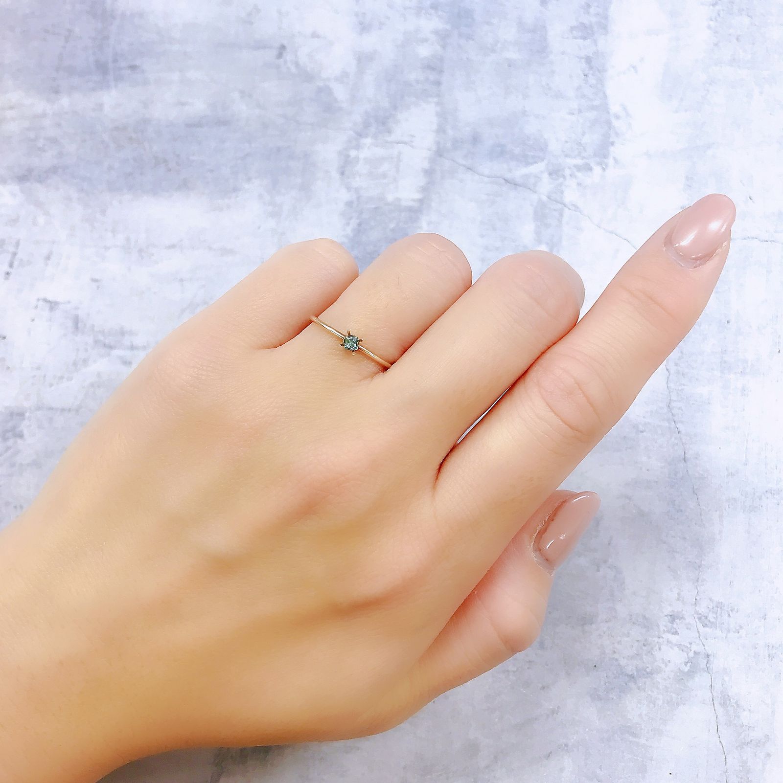 ◇プリンセスカット◇ブルーグリーンコーネルピン(宝石名コーネルピン)タンザニア産 0.068ct 識別済[221219240]2x1.9mm前後