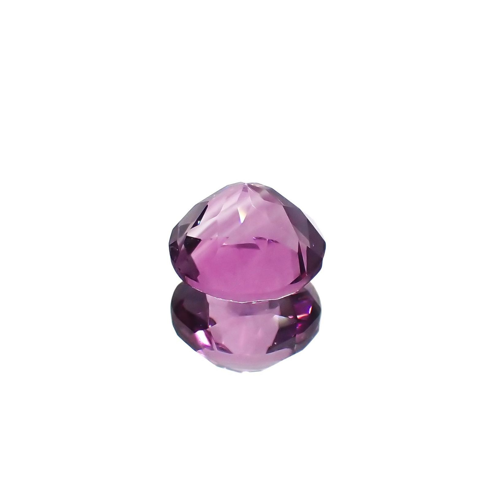ピンクパープルフローライト 中国産 1.60ct / 7.1x7.1mm前後 [221018445]