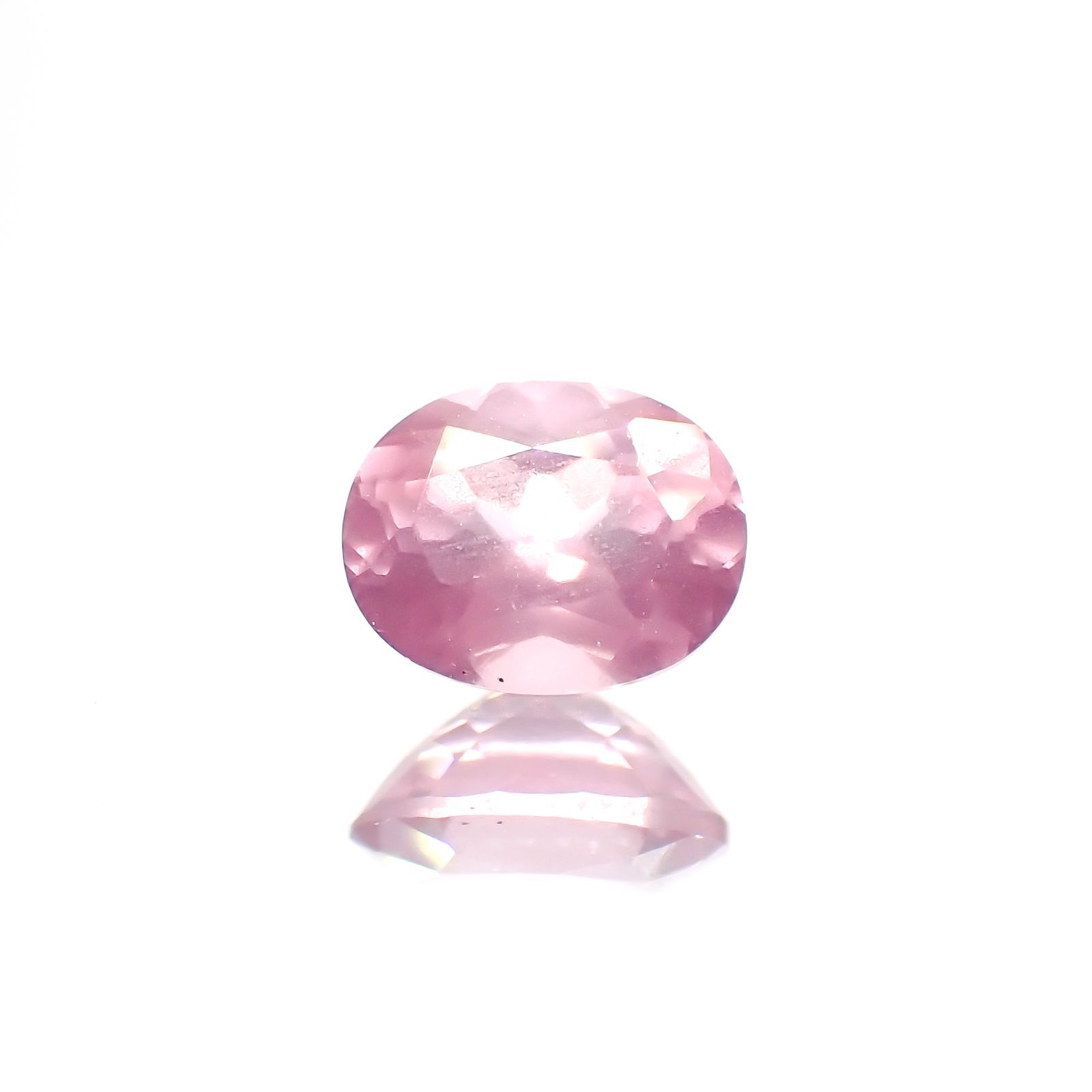 シルキーピンクスピネル(宝石名ピンク・スピネル) タンザニア産 0.52ct 識別済[240212907]5.5×4.2mm前後