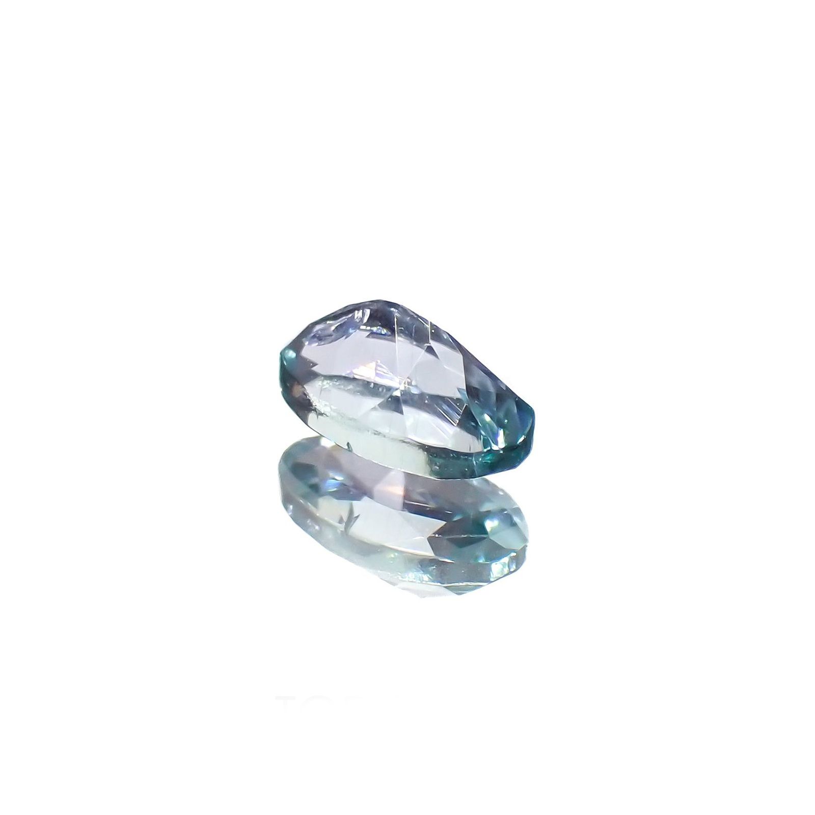 ブルーコーネルピン(宝石名コーネルピン)タンザニア産 識別済 0.26ct / 5x2.9mm前後 [251019225]