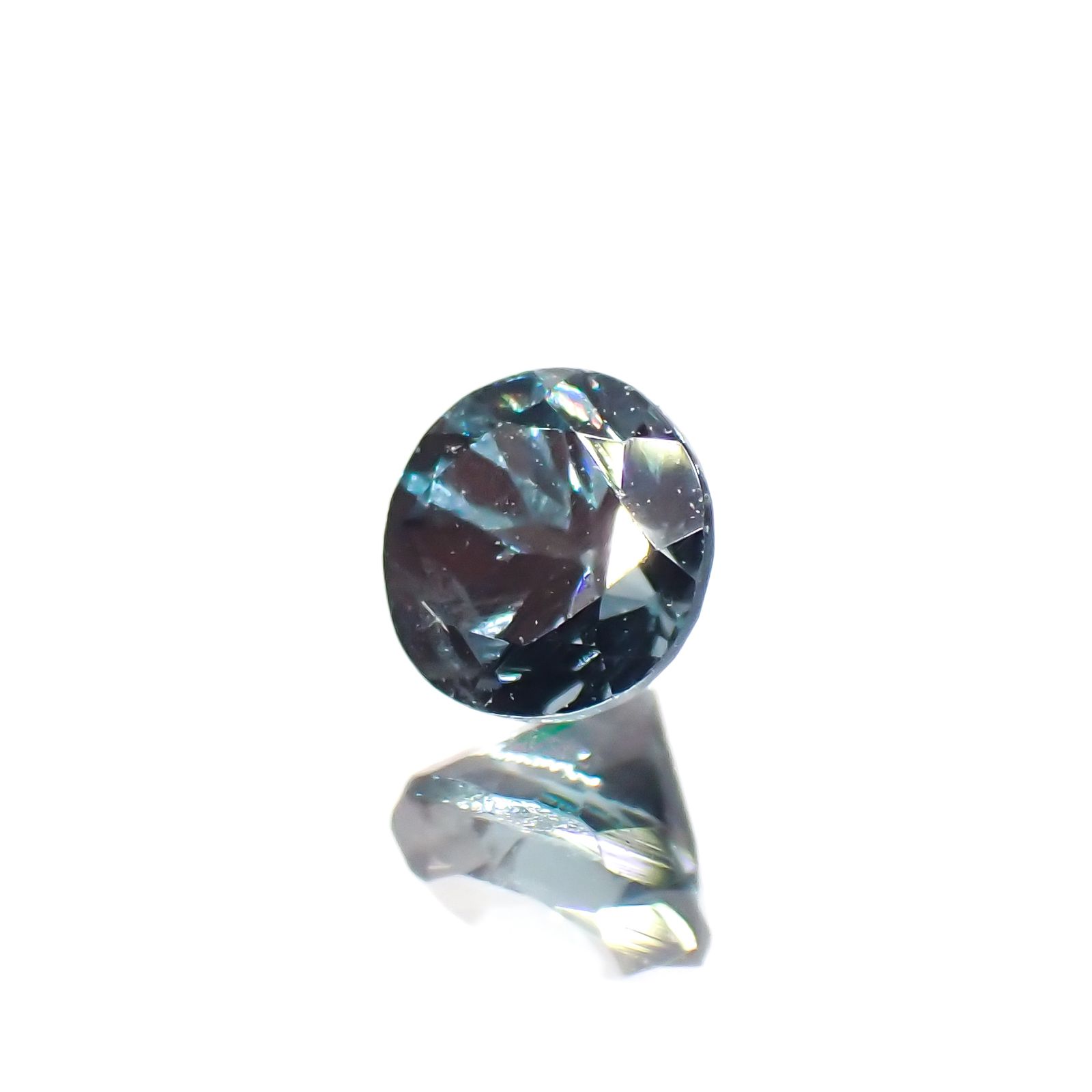 カラーチェンジガーネット アレキタイプ マダガスカル・ベキリー産 0.27ct[230923407]3.6x3.5mm前後