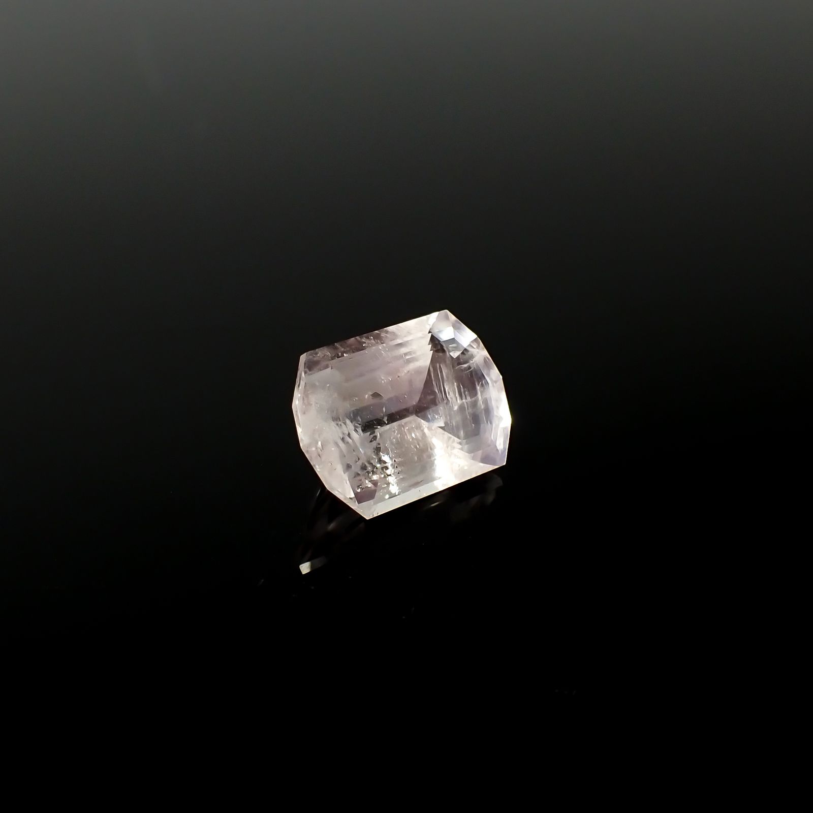 ◇カスタムカット◇ピンクエンジェルラダー マダガスカル産 3.69ct[240125429]11.9x8.4mm前後