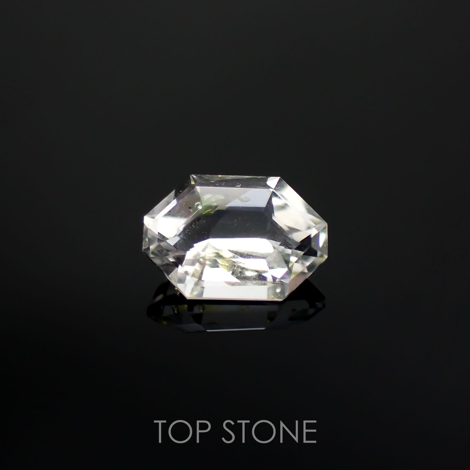 ◇カスタムカット◇オイルインクォーツ パキスタン産 0.64ct[221018535]7x4.8mm前後