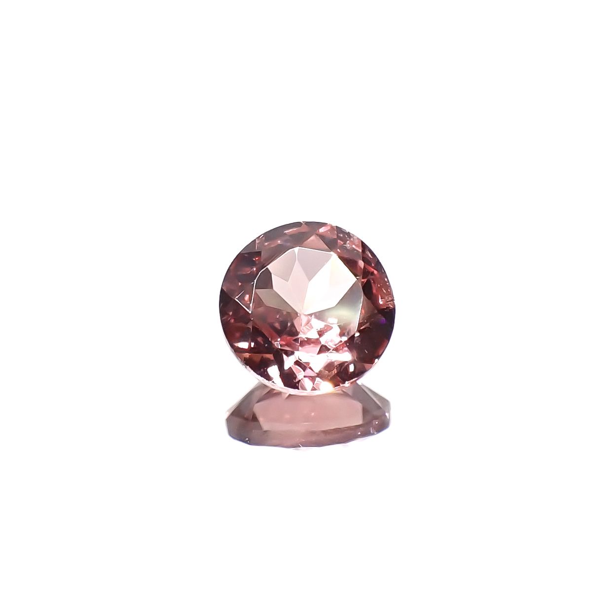 カラーシフトマラヤガーネット タンザニア産 0.89ct[231124342]5.9x5.9mm前後