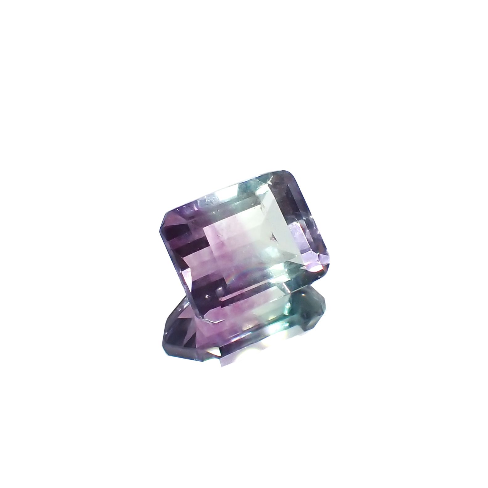 パーティカラーフローライト フルオレッセンス ブラジル産 4.41ct[230823271]10.1x8.1mm前後