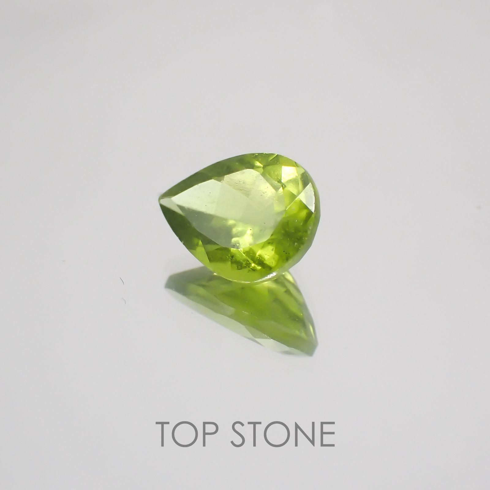 アイドクレース(宝石名アイドクレース) ケニア産 1.21ct 識別済[21059955]8.3×6mm前後