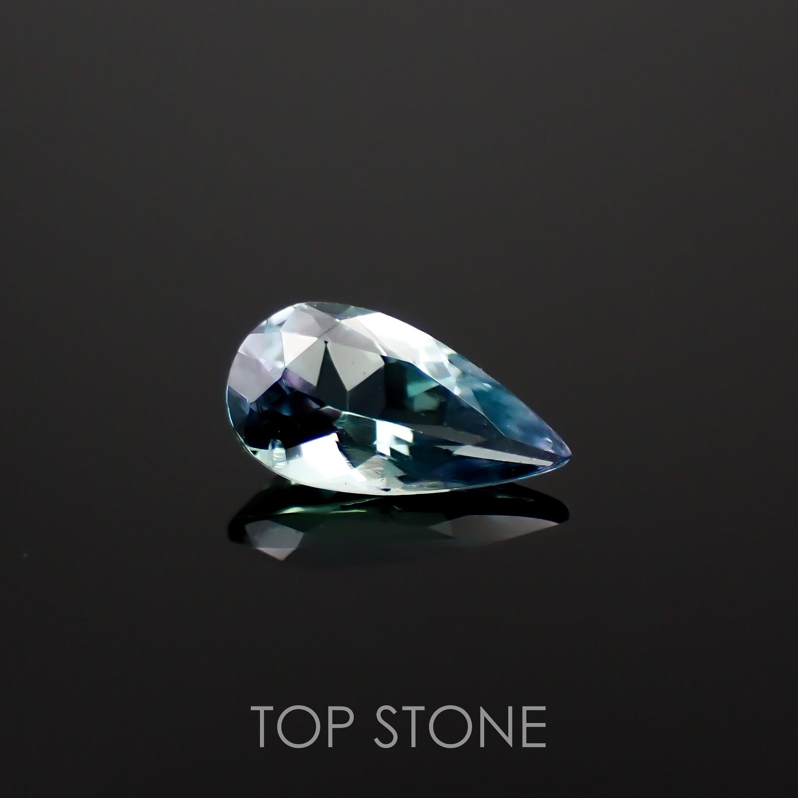 ブルーグリーンコーネルピン(宝石名コーネルピン)タンザニア産 0.20ct 識別済[221219244]5.3x2.9mm前後