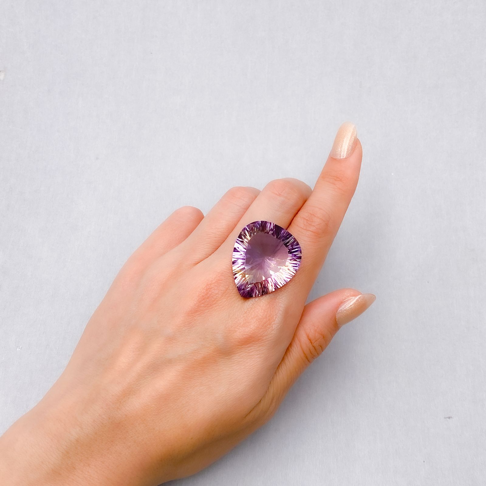 ◇コンケーブカット◇アメトリン ボリビア/ブラジル産 42.44ct [250129784]28.4x24.2mm前後