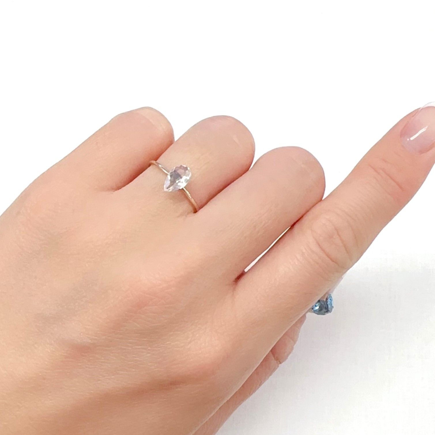 レインボームーンストーン ザンビア産 0.51ct[240326921]7.5x4.6mm前後