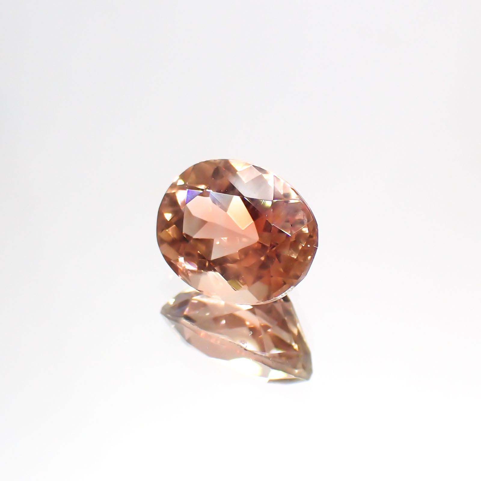 オレゴンサンストーン(宝石名ラブラドライト)アメリカ・オレゴン州産 1.88ct 識別済[230722702]8.9x7mm前後