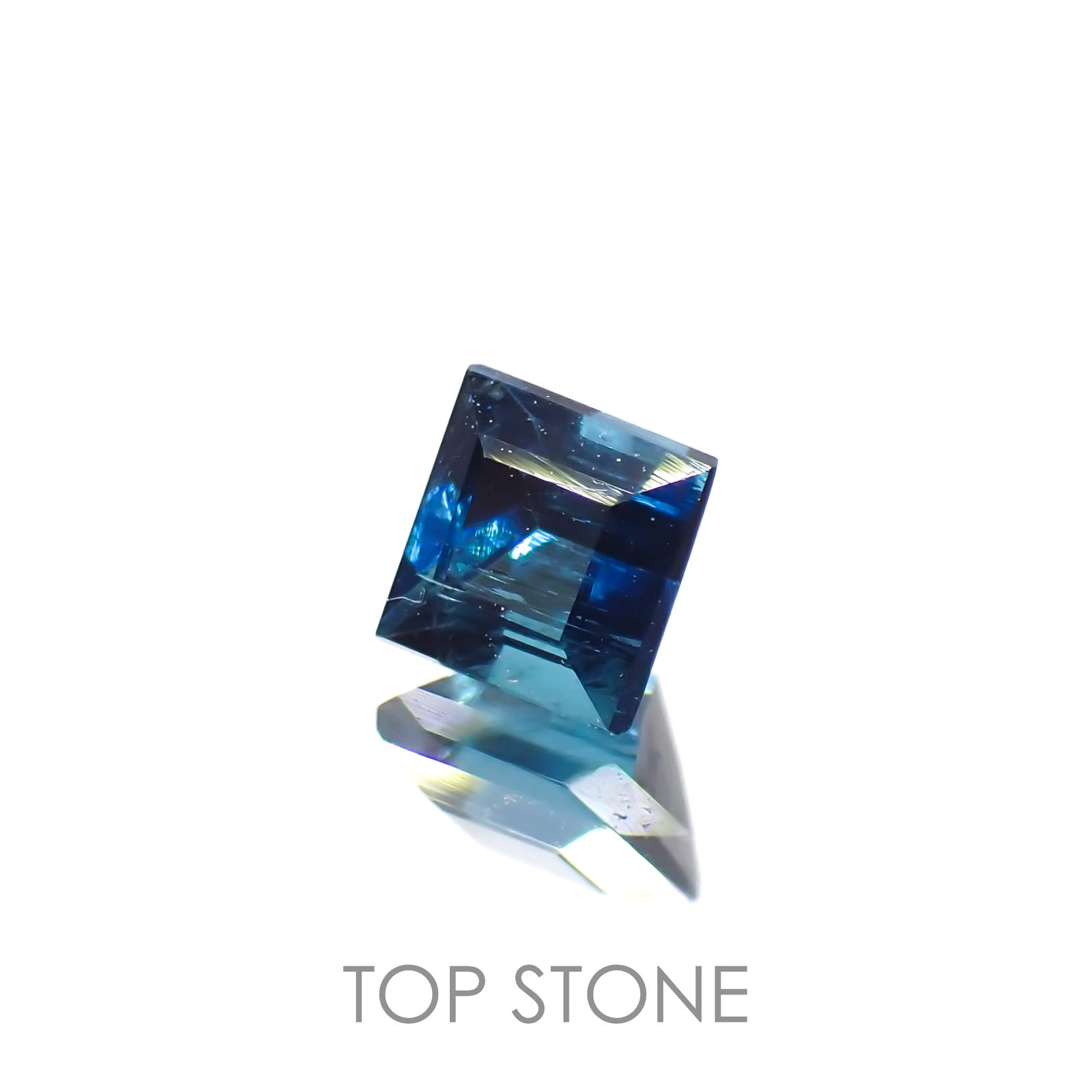 インディゴライト(宝石名トルマリン)アフガニスタン産 0.28ct 識別済[221219457]3.5x3.6mm前後