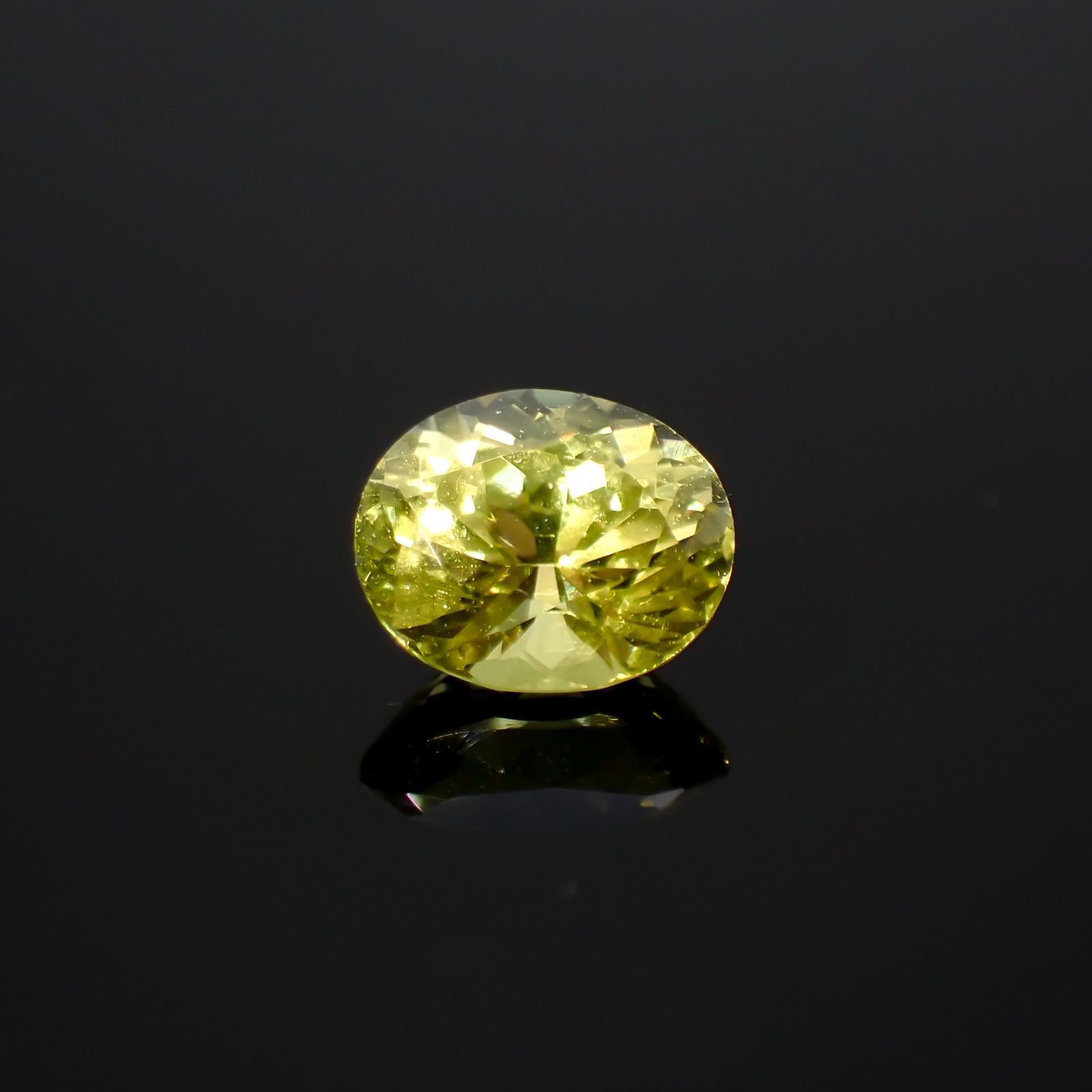 クリソベリル(宝石名クリソベリル)マダガスカル産 0.58ct 識別済[220114495]5.4x4.6mm前後