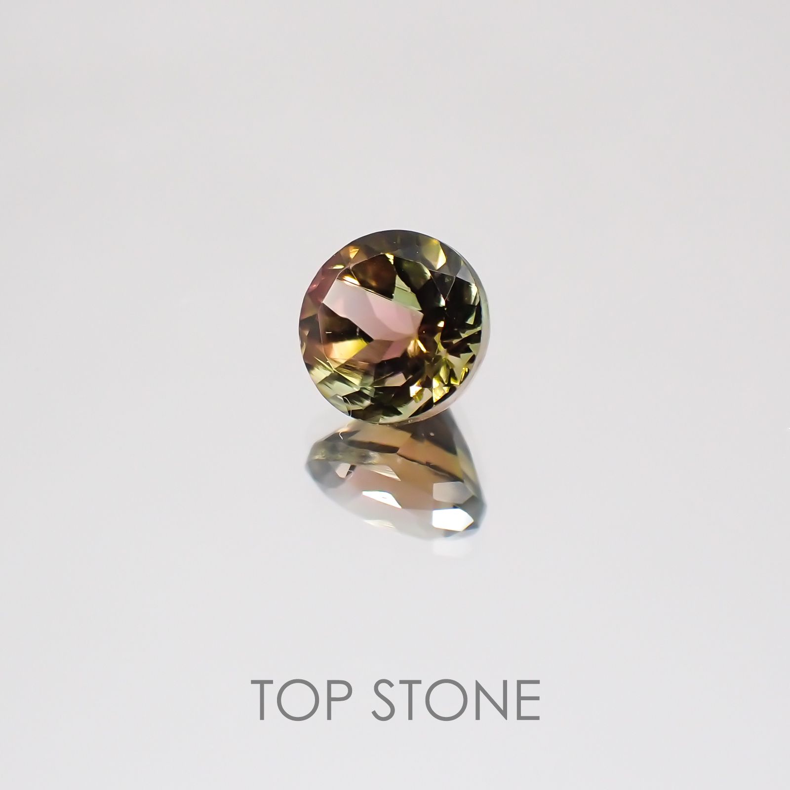 バイカラートルマリン ブラジル産 ルース 0.93ct[20129001]5.7×5.7mm前後