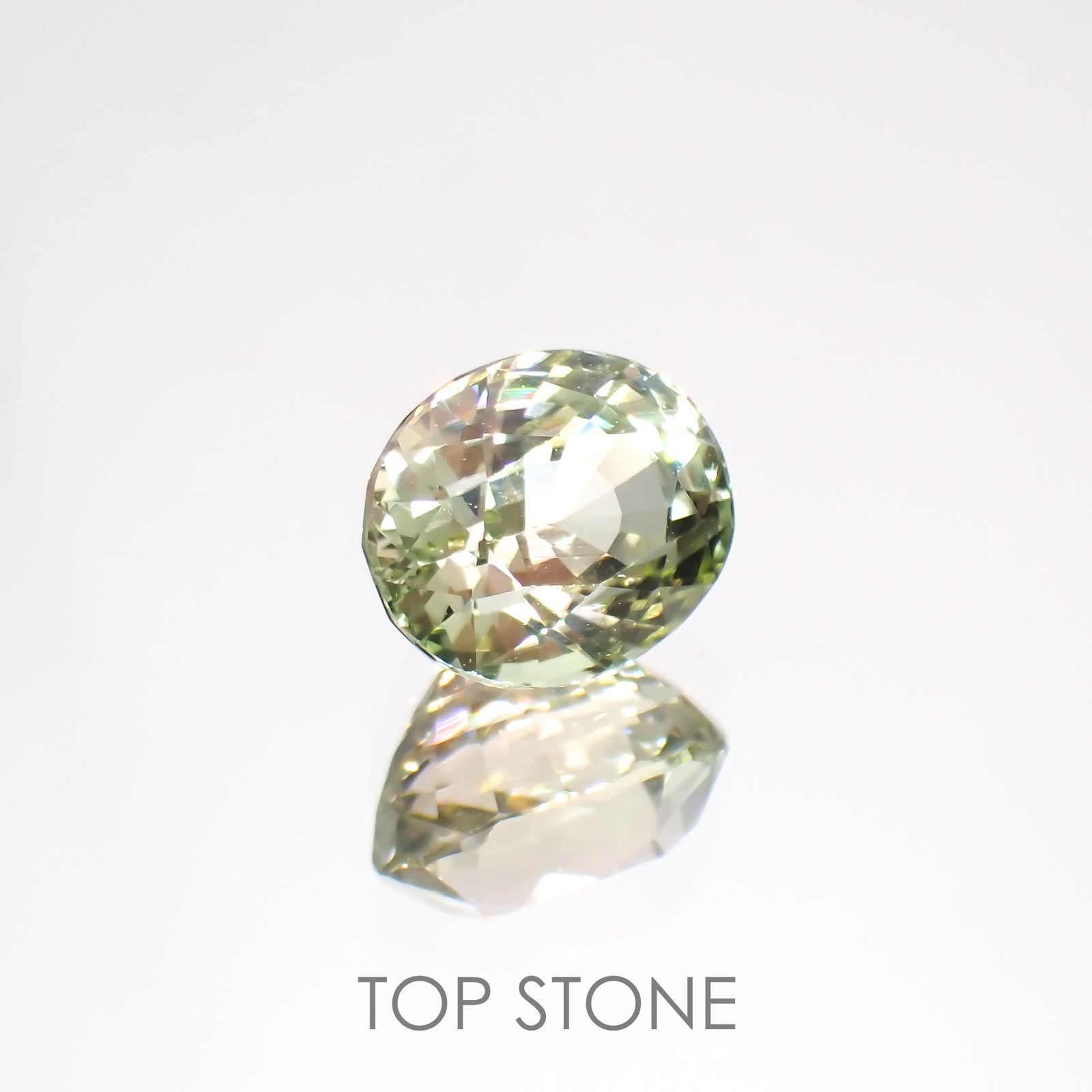 グリーンフロストルマリン(宝石名トルマリン) ルワンダ産 1.556ct ソ付(彩珠)[211013638]7.4×6.2mm前後