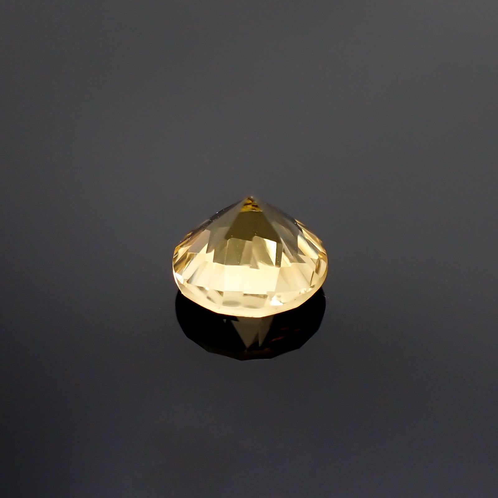◇チェッカーコンケーブカット◇シトリン(宝石名シトリン) ブラジル産 識別済 1.13ct / 7×7mm前後 [251013022]