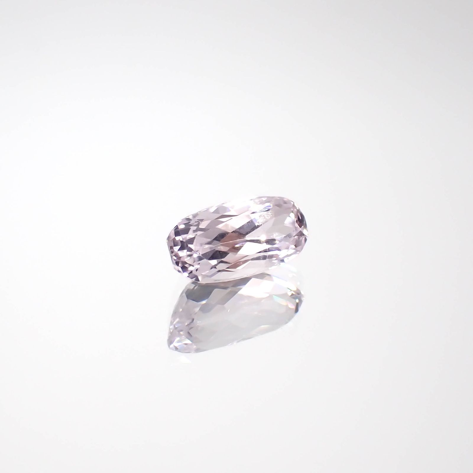 クンツァイト アフガニスタン産 1.86ct[230722933]10.1x5mm前後