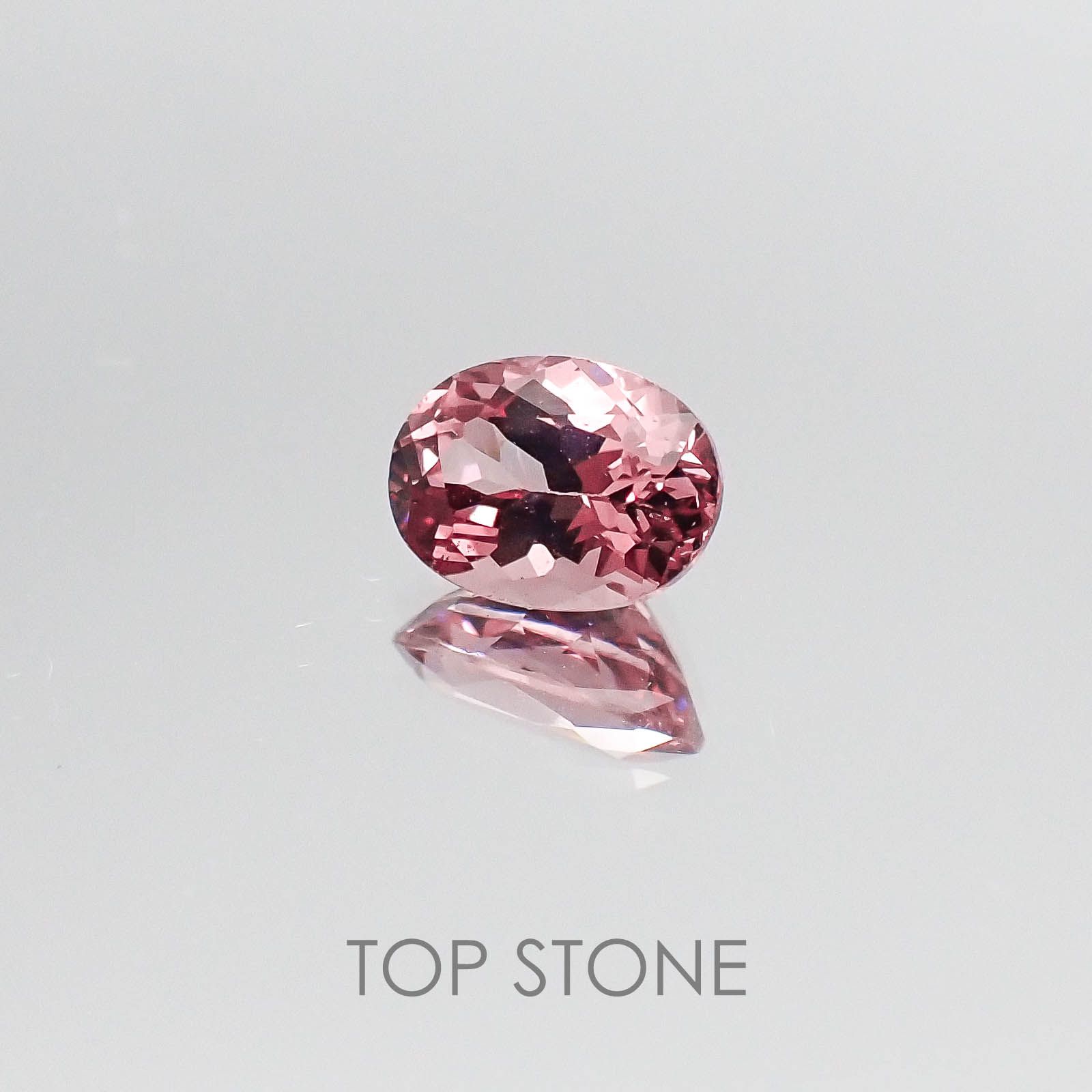 カラーチェンジマラヤガーネット タンザニア産 ルース 1.23ct[20074270]7.4×5.4mm前後