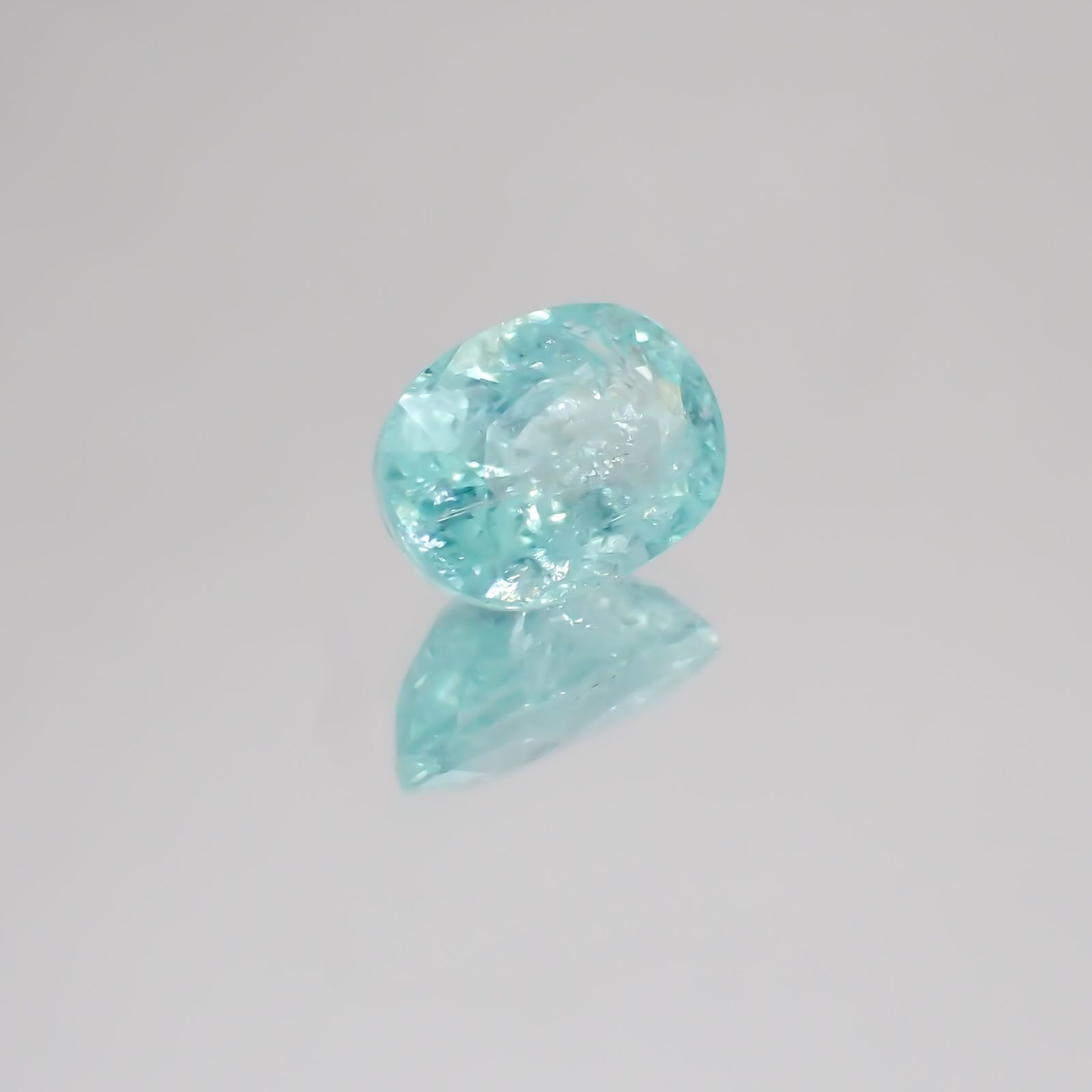 パライバトルマリン モザンビーク産 ルース 1.62ct[21059396]8.2×6mm前後