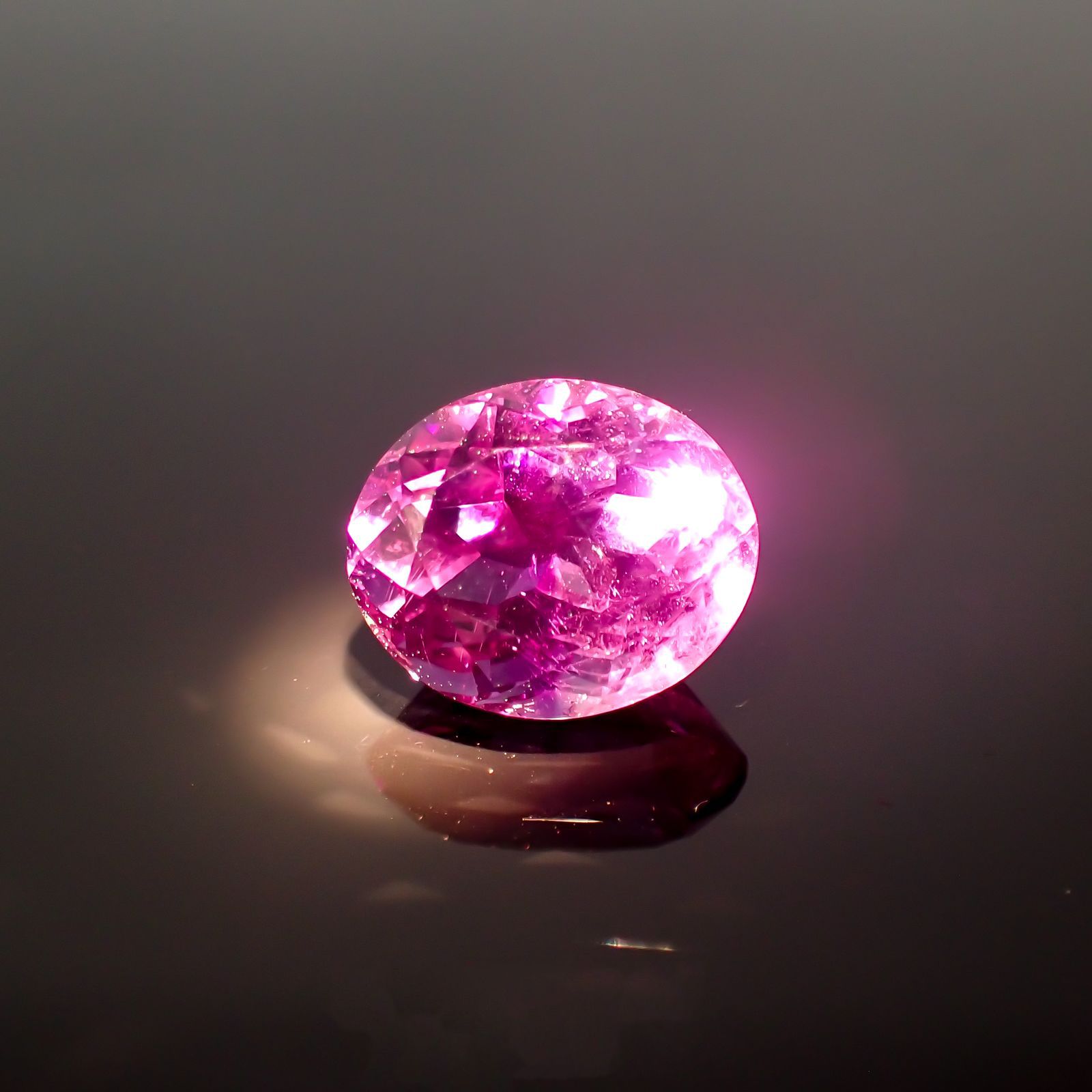 カラーシフトアメジスト(宝石名アメシスト)ブラジル/ウルグアイ産 7.61ct 識別済[220113968]13.9x11.5mm前後