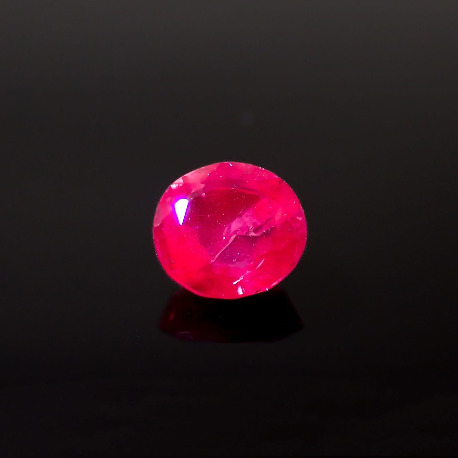パープルサファイア パキスタン・カシミール産 0.86ct[230119875]5.6x5.2mm前後