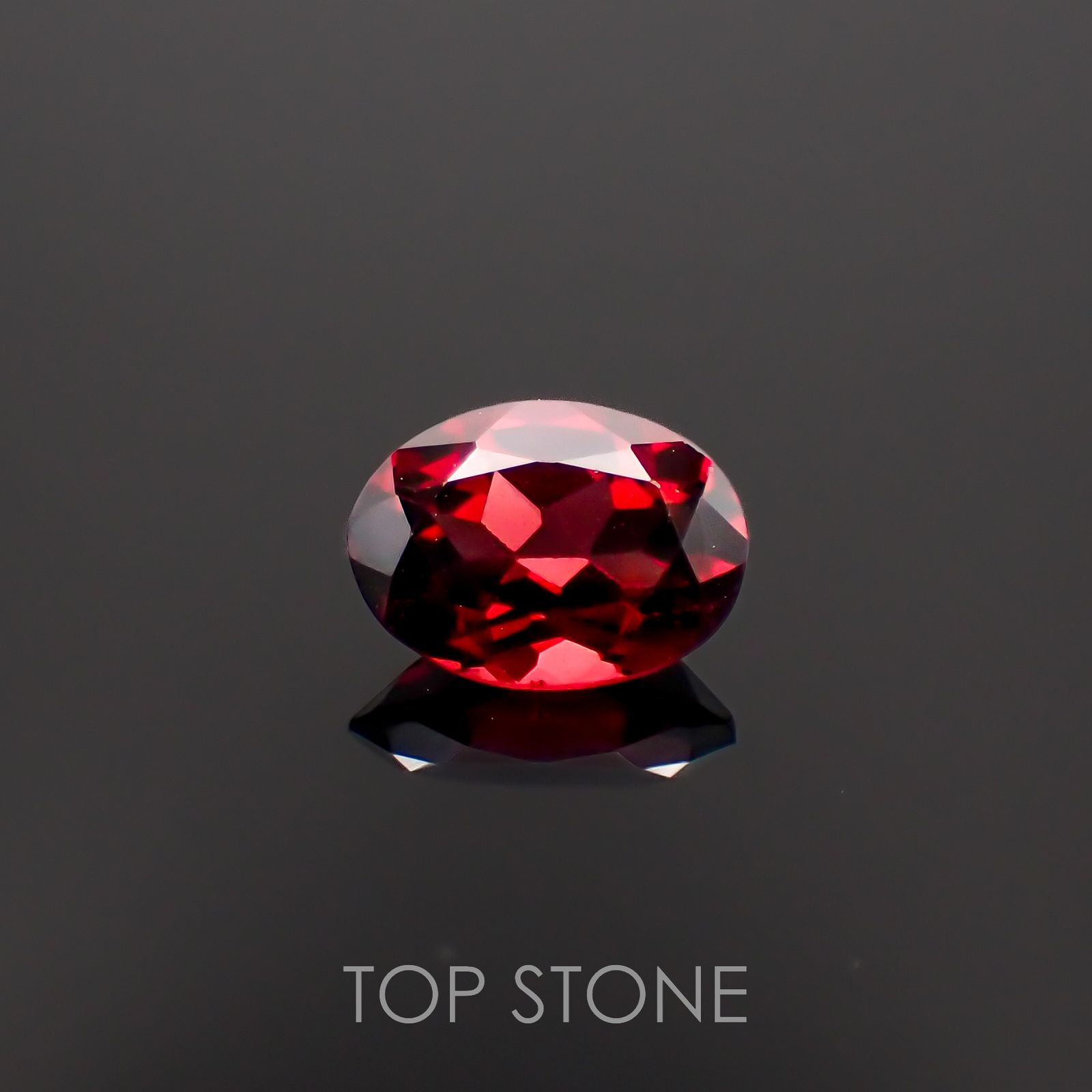 パイロープアルマンディンガーネット(宝石名パイロープ アルマンディン・ガーネット)ブラジル産 1.40ct 識別済[221219545]8x5.8mm前後