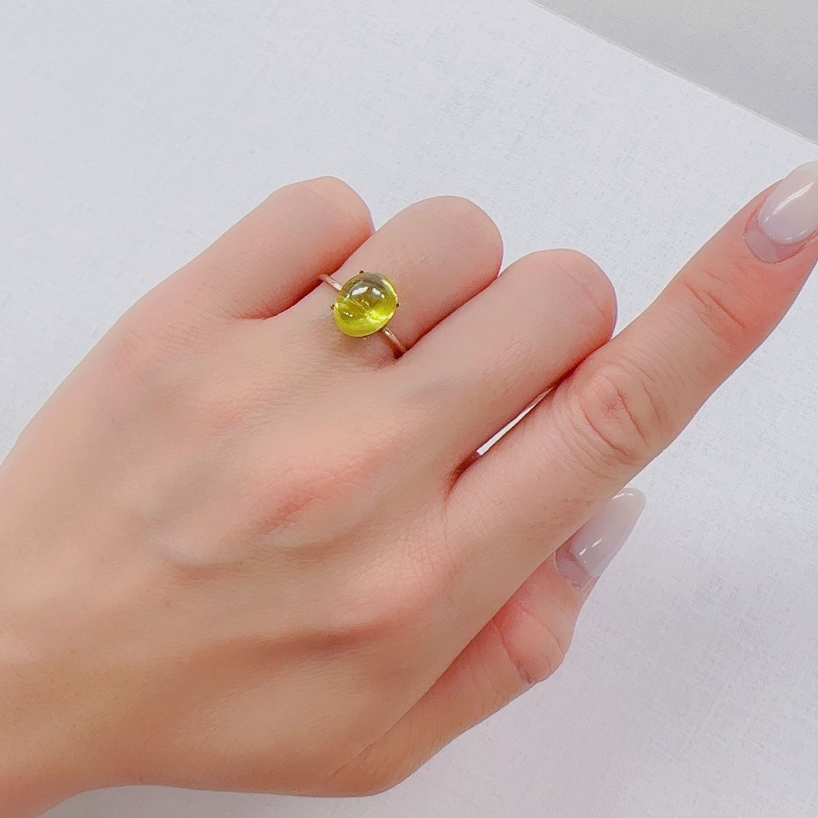 スフェーン マダガスカル産 4.35ct[230220639]9.9x7.9mm前後