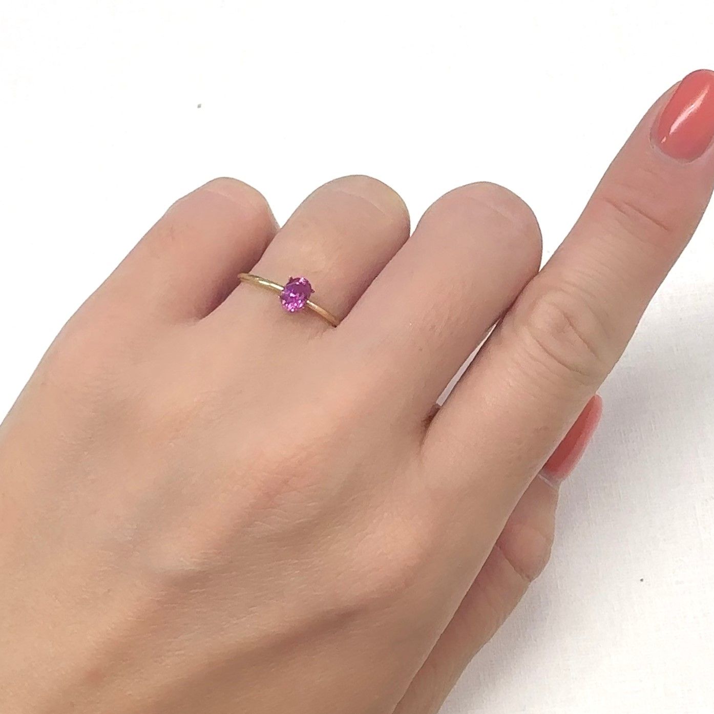 ピンクサファイア スリランカ産 0.49ct[240929061]5.4x3.8mm前後