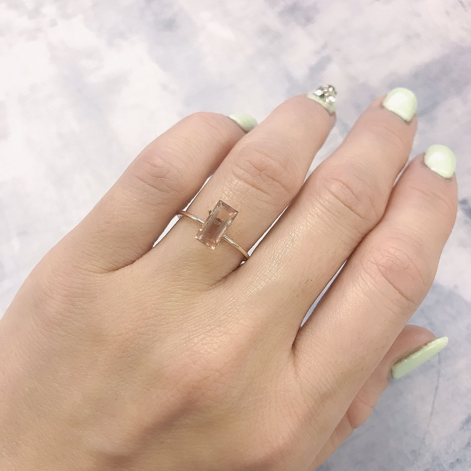 バイカラーアンデシン(宝石名アンデシン)チベット産 1.16ct 識別済[220115267]8.9x4.4mm前後
