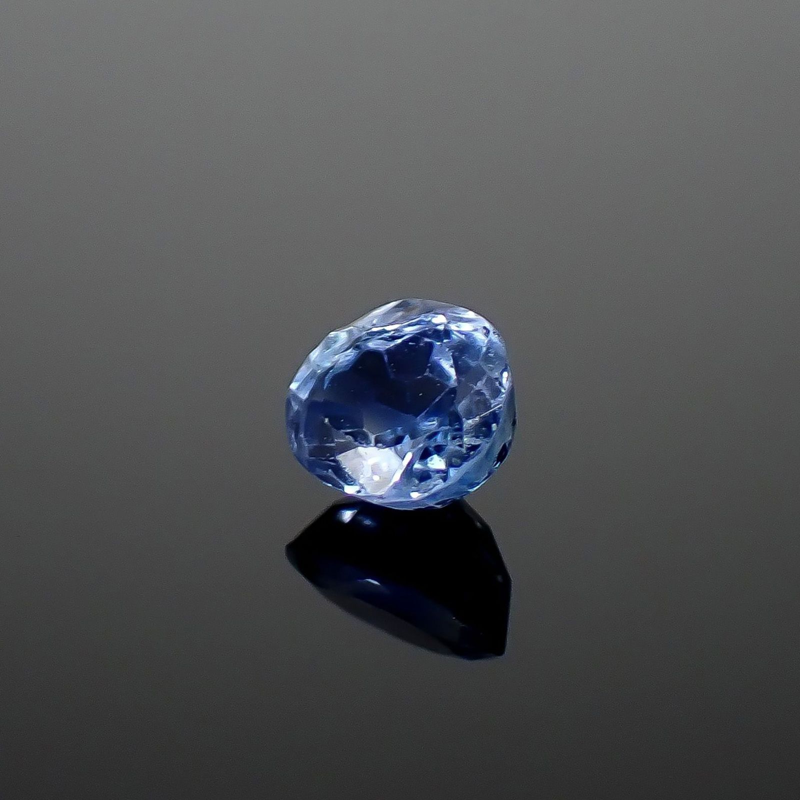 カシミールサファイア 非加熱(宝石名サファイア)インド・カシミール地方産 GIA鑑付 0.50ct / 4.65x4.07mm前後 [260832721]