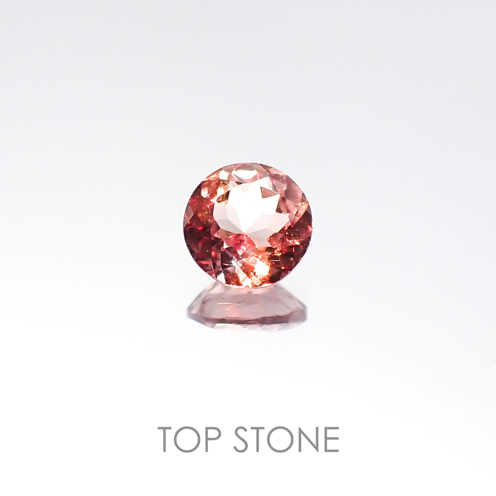 カラーチェンジマラヤガーネット タンザニア産 ルース 0.53ct[20106091]5×5mm前後