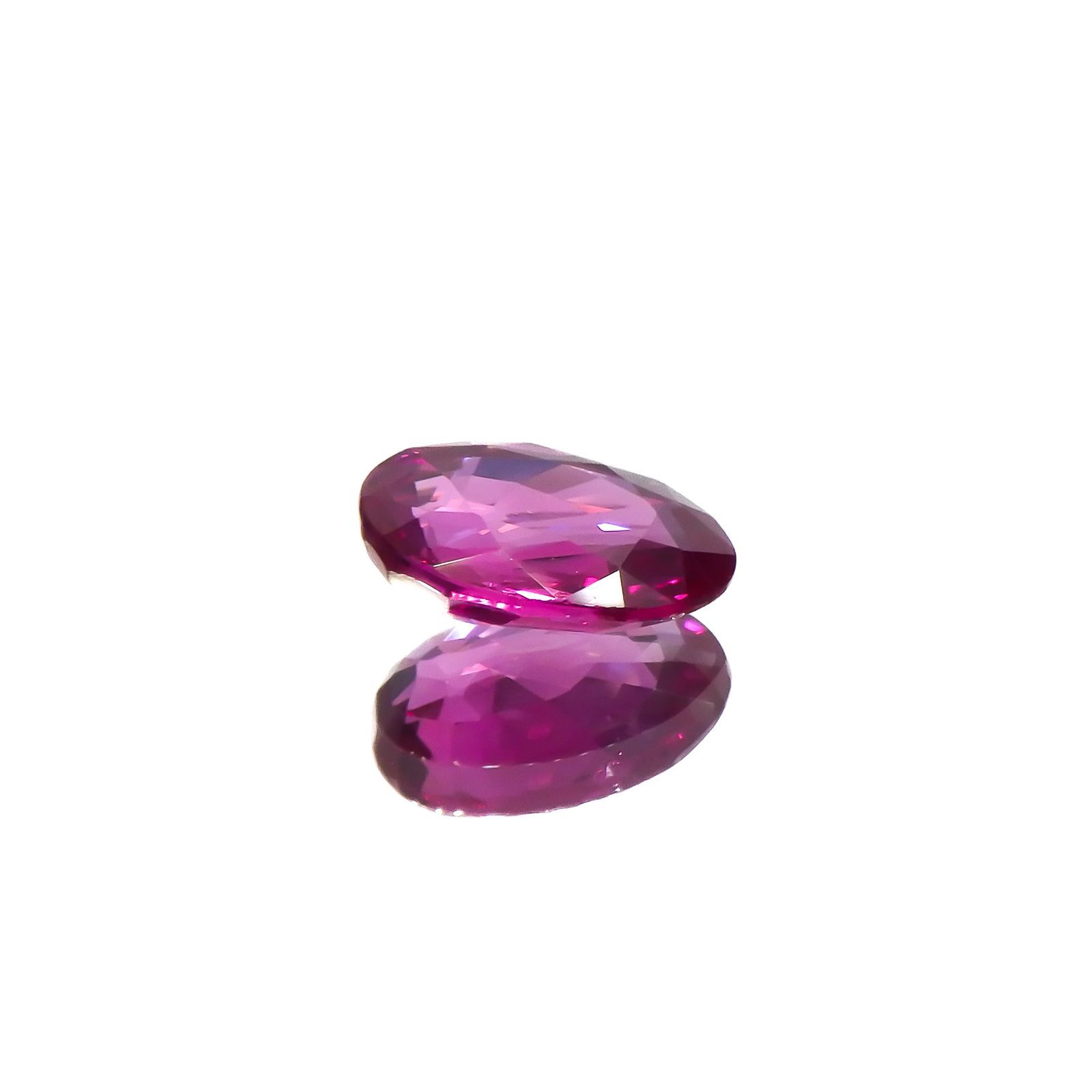 ルビー(宝石名ルビー)ビルマ・モゴック産 0.62ct GIA鑑付[220817401]6.29x4.67mm前後