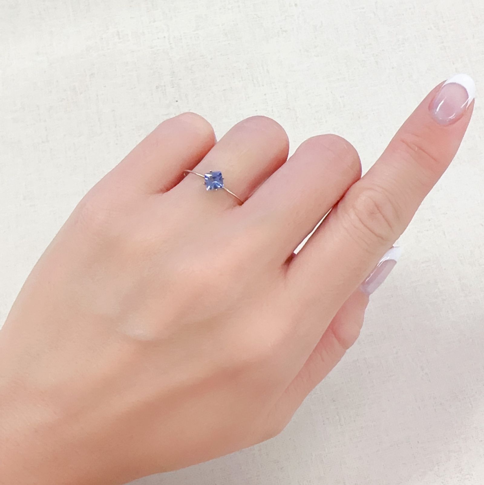 ◇プリンセスカット◇タンザナイト(宝石名タンザナイト)タンザニア産 0.38ct 識別済[230723013]4.3x4.3mm前後