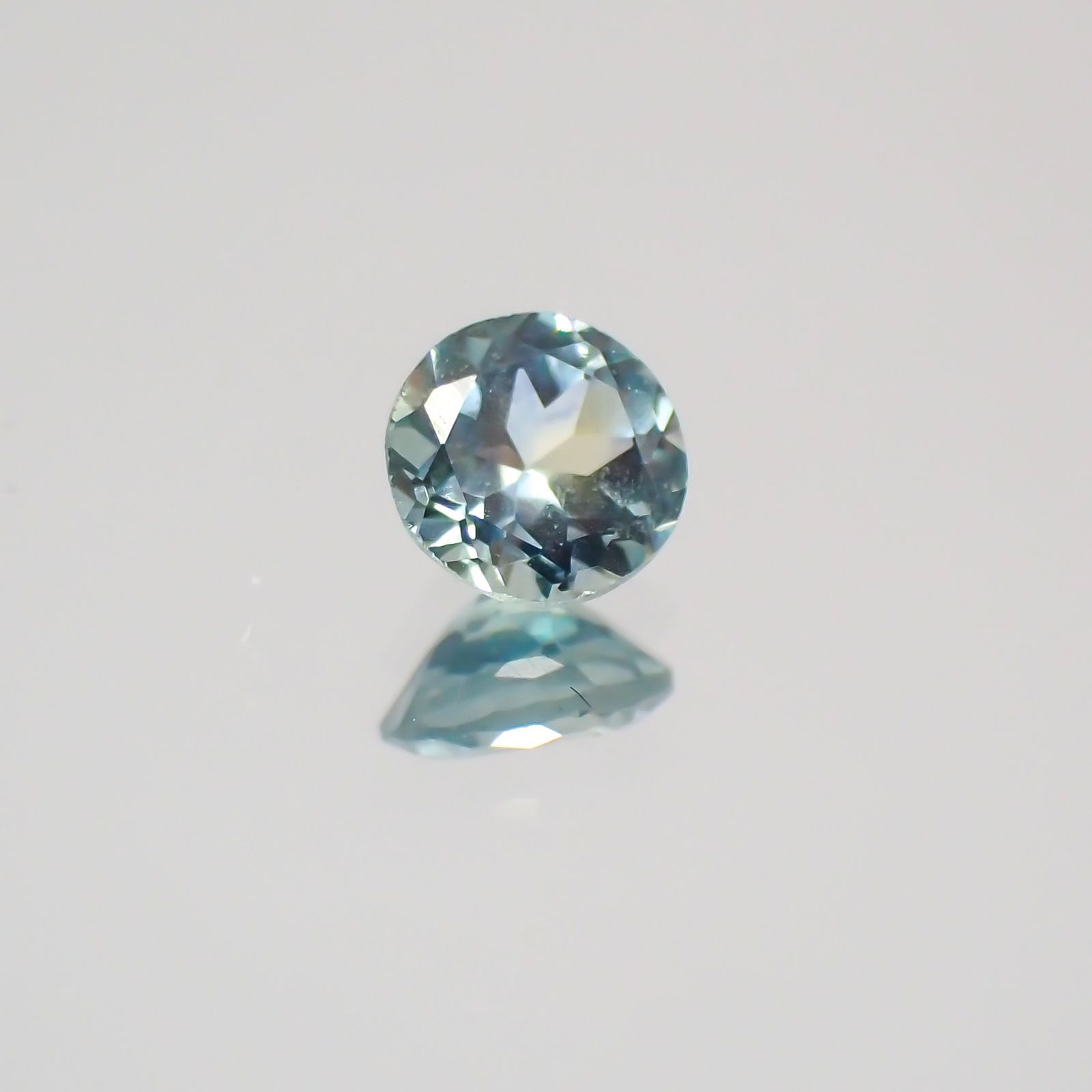 モンタナサファイア アメリカ産 ルース 0.24ct[21039903]3.5×3.5mm前後