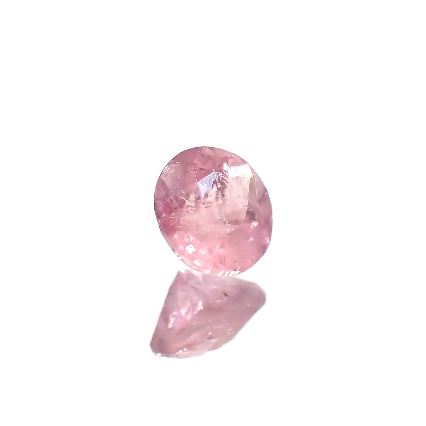 ペツォッタイト(ラズベリル)(宝石名ペツォッタイト)マダガスカル産 0.12ct 識別済[231023640]3.1x3.1mm前後