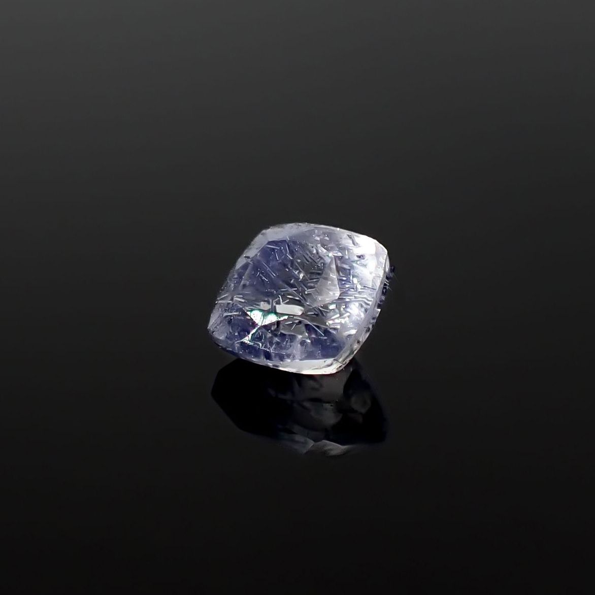 デュモルチェライトインクォーツ ブラジル産 0.45ct / 4.6x4.4mm前後 [260331857]