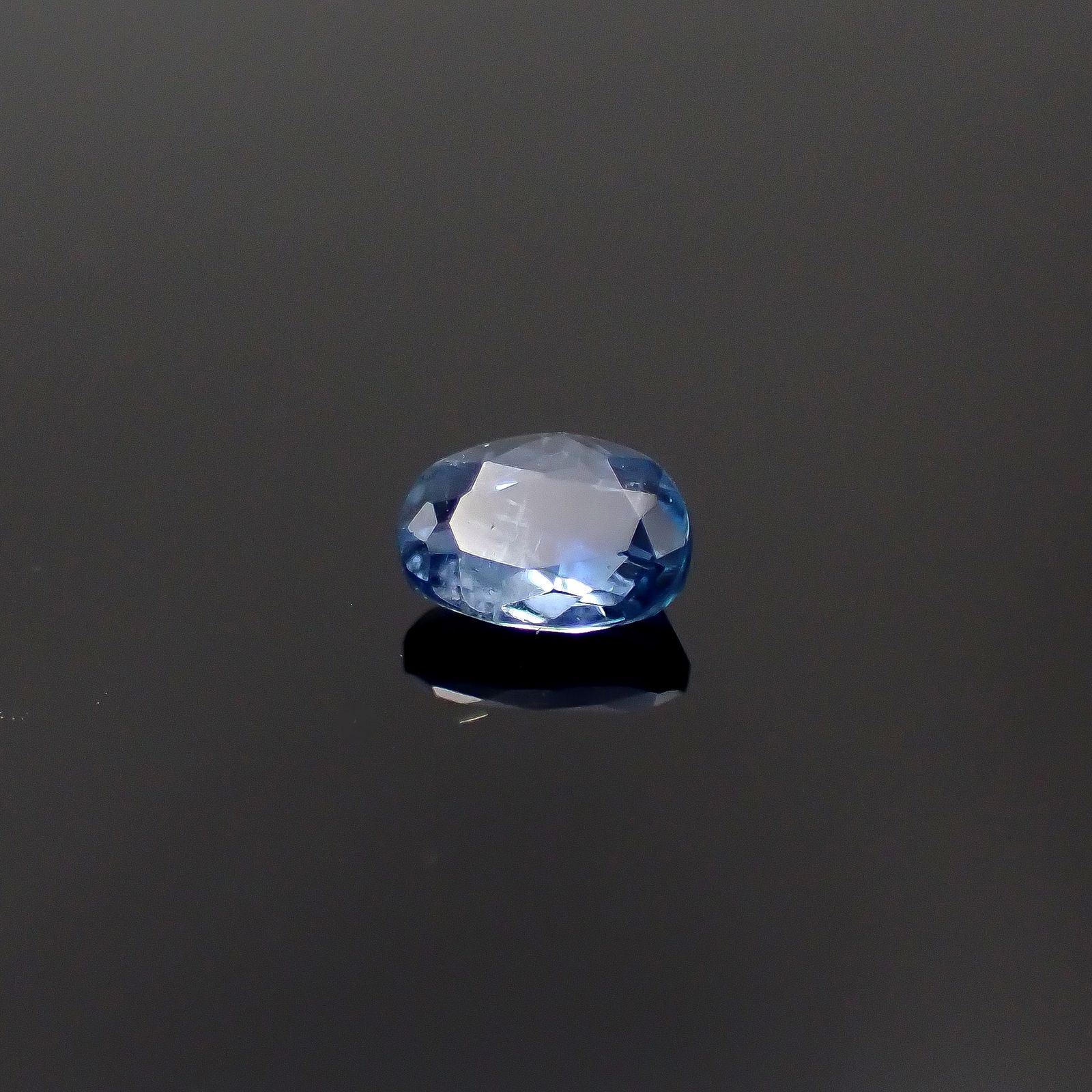 タトゥーアクアマリン ブラジル・ミナスジェライス州タトゥー鉱山産 0.16ct[240427173]4.1x2.9mm前後