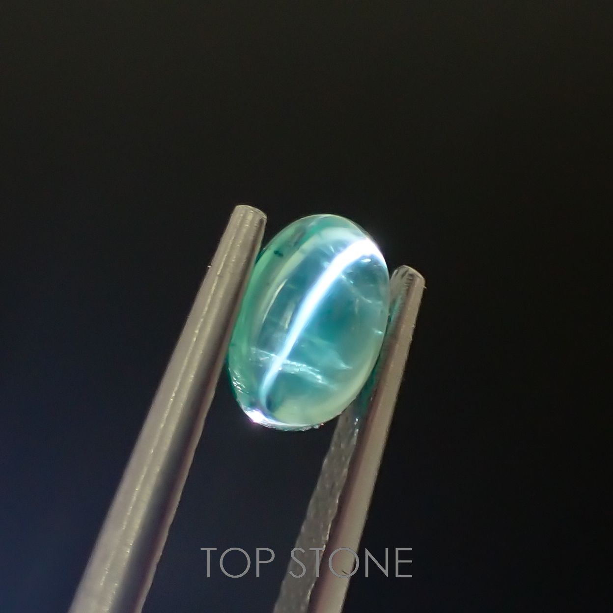 エメラルドキャッツアイ(宝石名エメラルド)コロンビア産 0.53ct 識別済[221018912]6x4mm前後