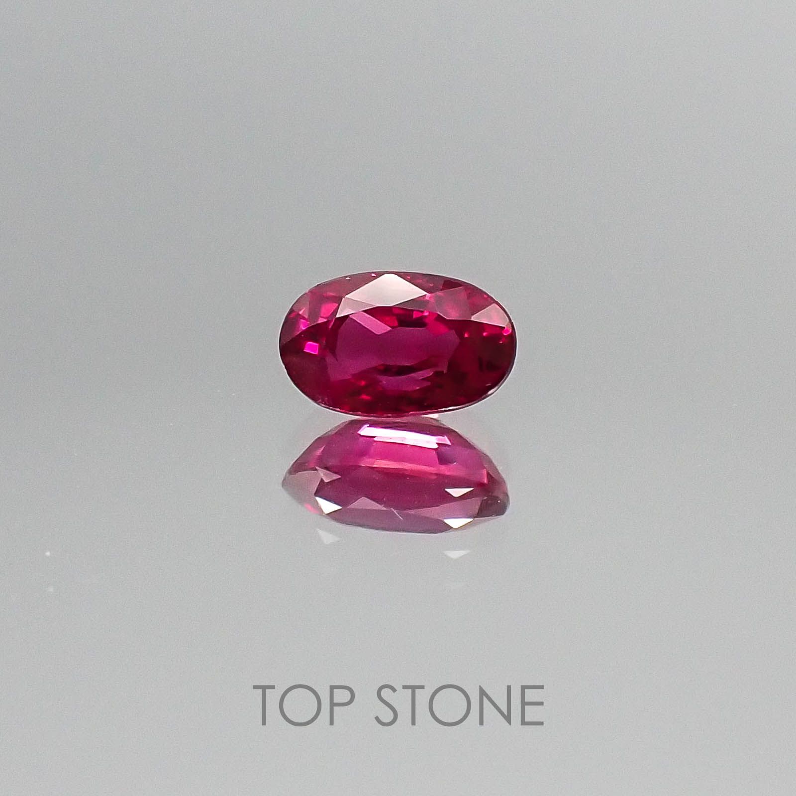 ルビー ビルマ産 ルース 0.64ct[20052359]6.1×3.6mm前後