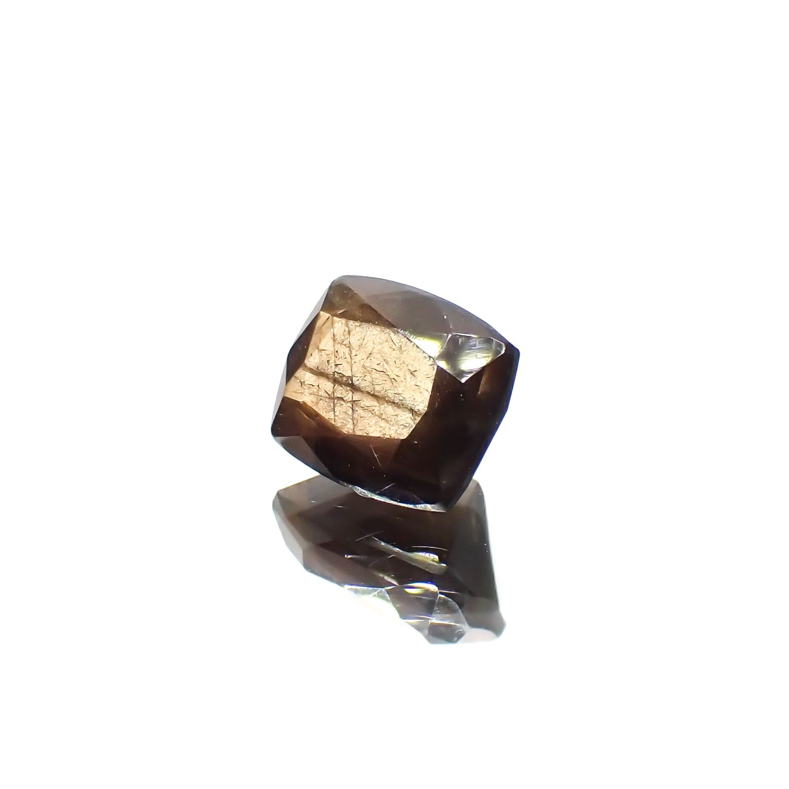 ゴールドシーンサファイア非加熱 ケニア産 1.51ct[230321332]6.4x5.3mm前後