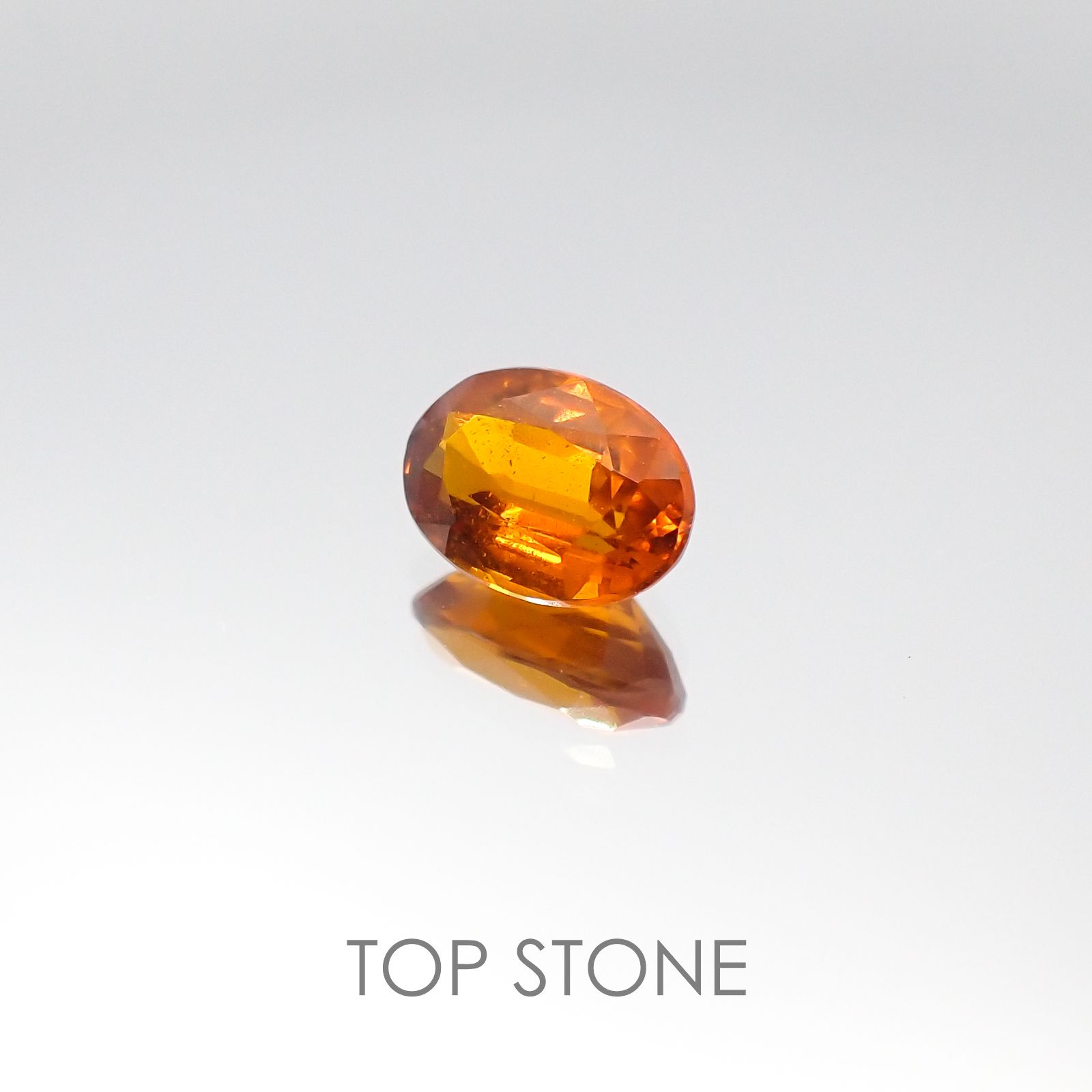 オレンジカイヤナイト タンザニア産 ルース 0.92ct[20095999]7×4.9mm前後
