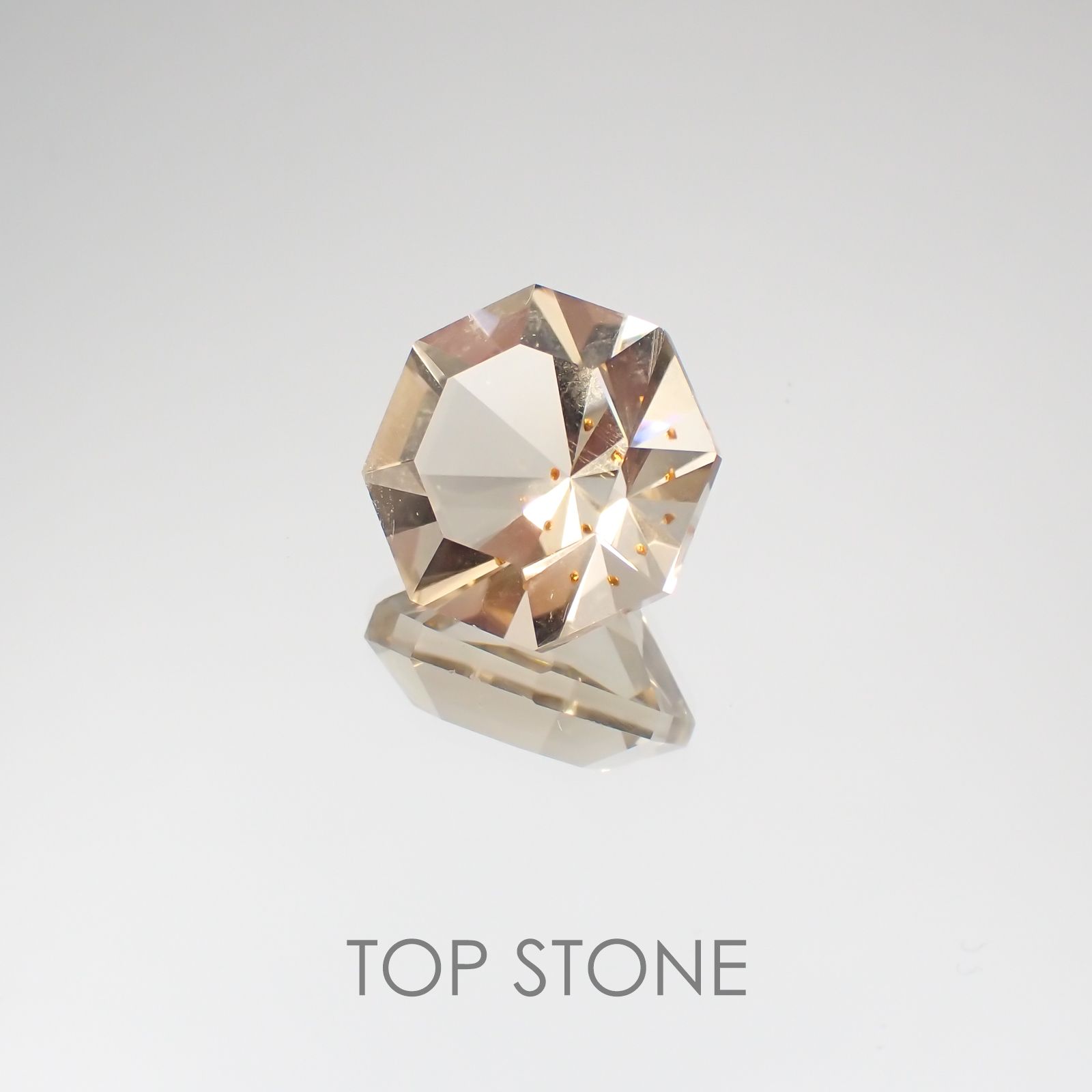 ◇オクタゴンカット◇ガーネットインスモーキークォーツ ブラジル産 11.28ct[210410528]13.9×14.1mm前後