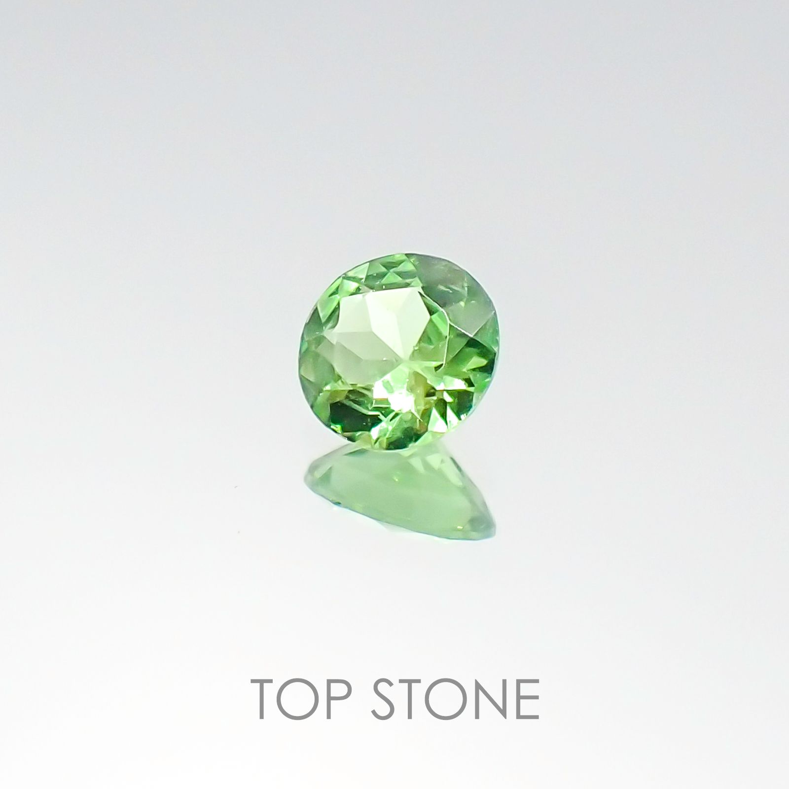 ミントガーネット ケニア産 ルース 0.22ct[20106112]3.9×3.9mm前後