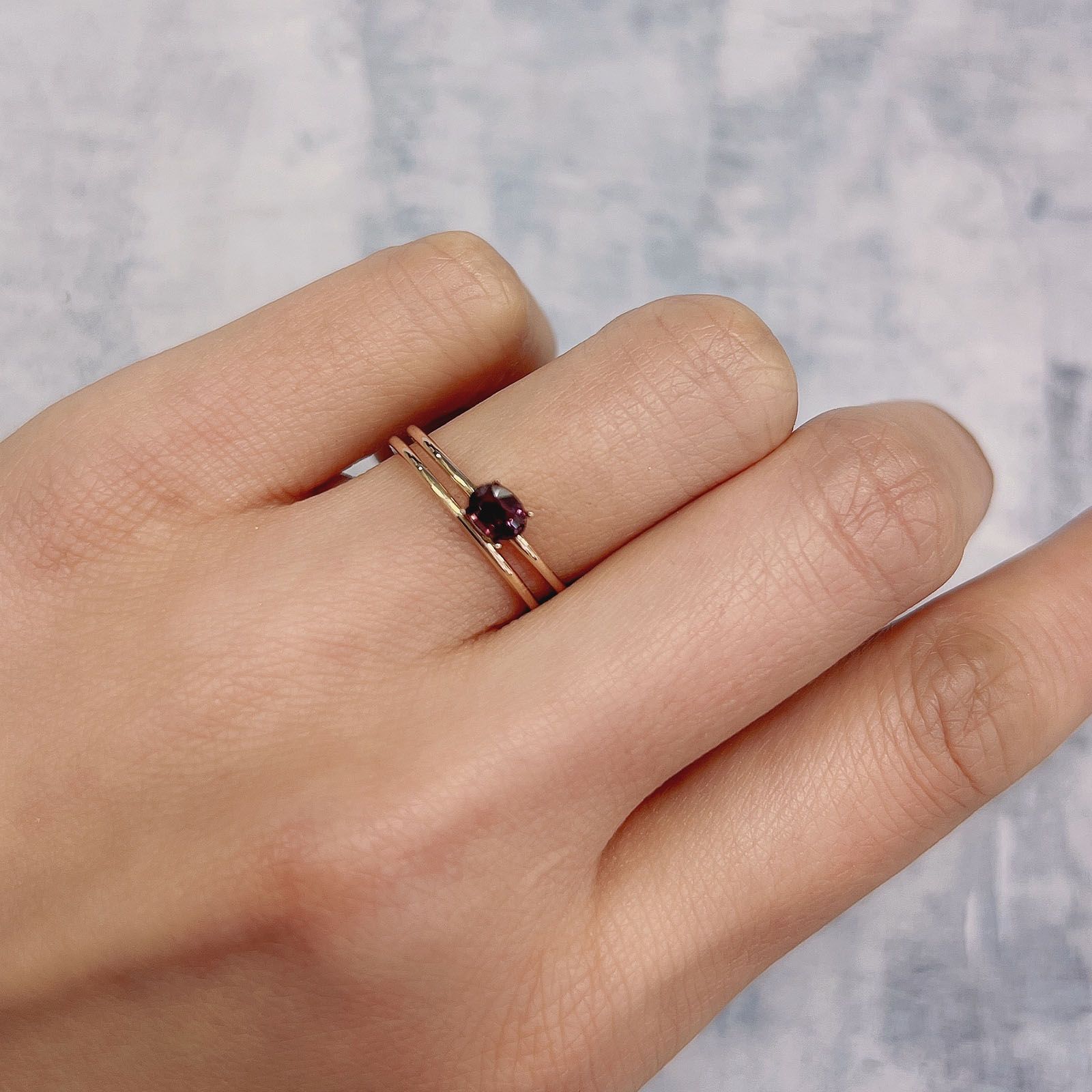 カラーチェンジサファイア非加熱(宝石名サファイア) タンザニア産 0.36ct 識別済[20106026]4.7×3.6mm前後