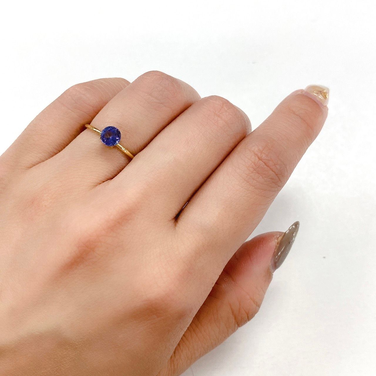 タンザナイト(ゾイサイト) タンザニア産 ルース 0.51ct[210510056]5.2×5.1mm前後